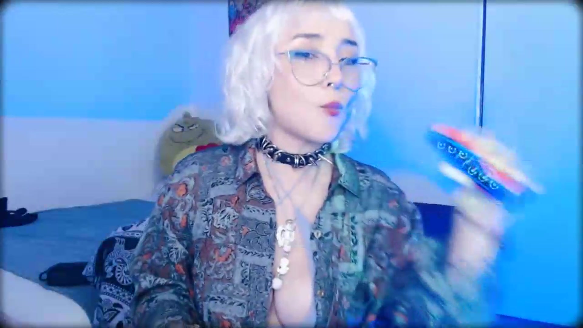 Gallery image thumbnail from Petit_Haze's myfreecams stream on, 06/26/2026, 06:48 image 7 of 20