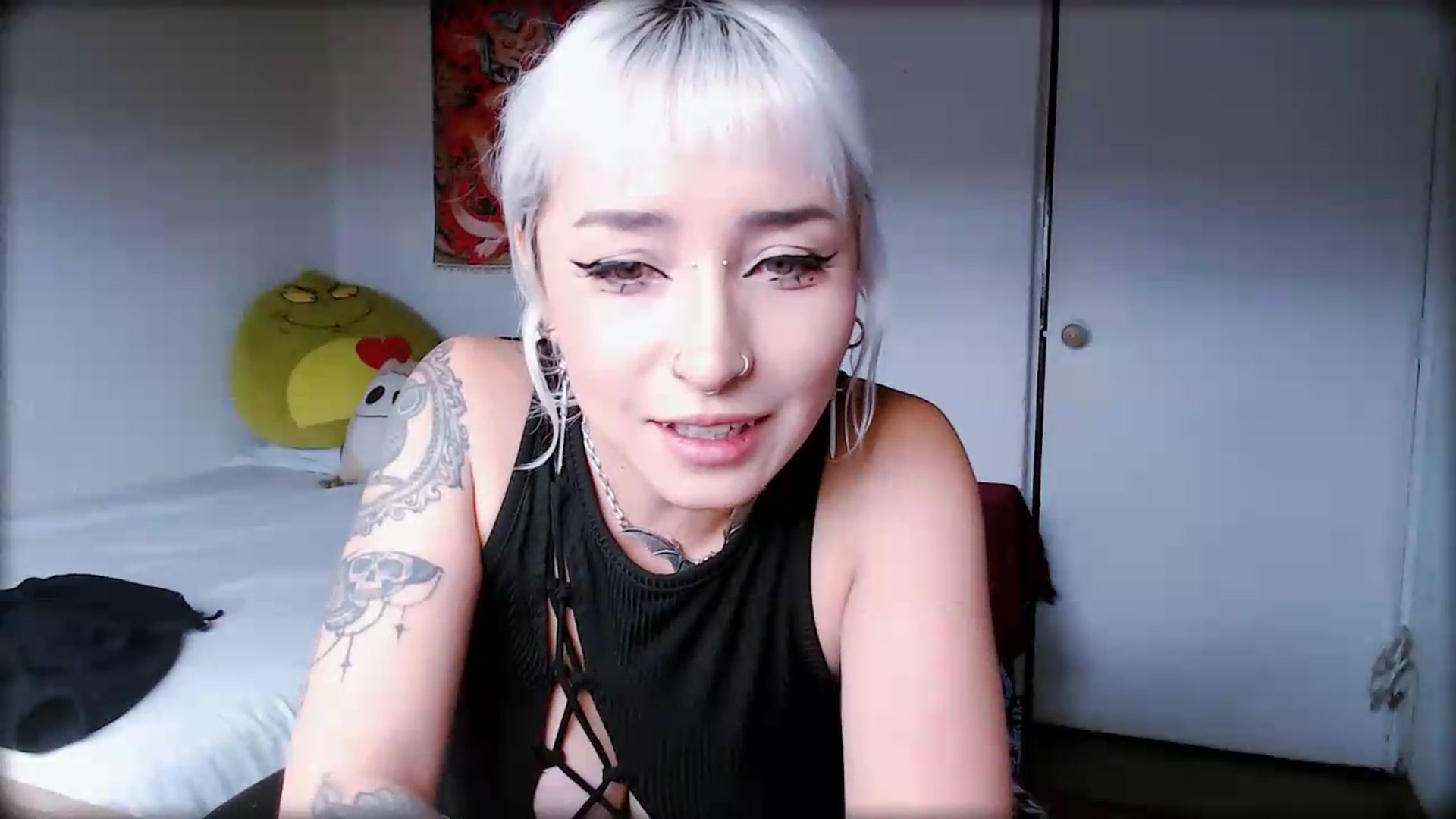 Gallery image thumbnail from Petit_Haze's myfreecams stream on, 06/29/2026, 15:58 image 18 of 20