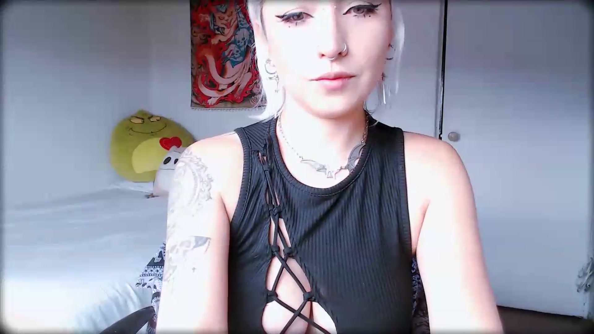 Gallery image thumbnail from Petit_Haze's myfreecams stream on, 06/29/2026, 15:58 image 10 of 20