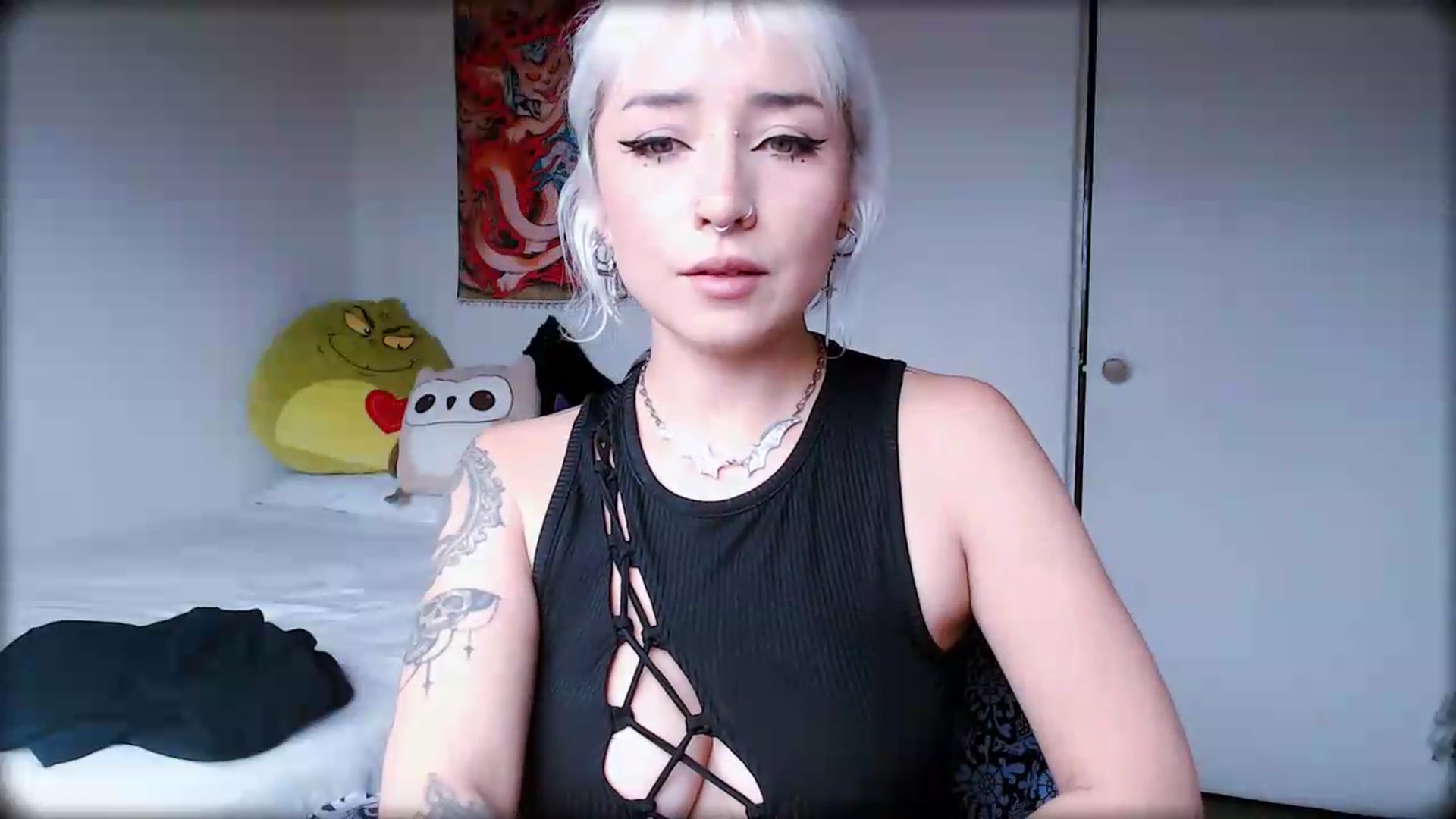 Gallery image thumbnail from Petit_Haze's myfreecams stream on, 06/29/2026, 16:53 image 15 of 20