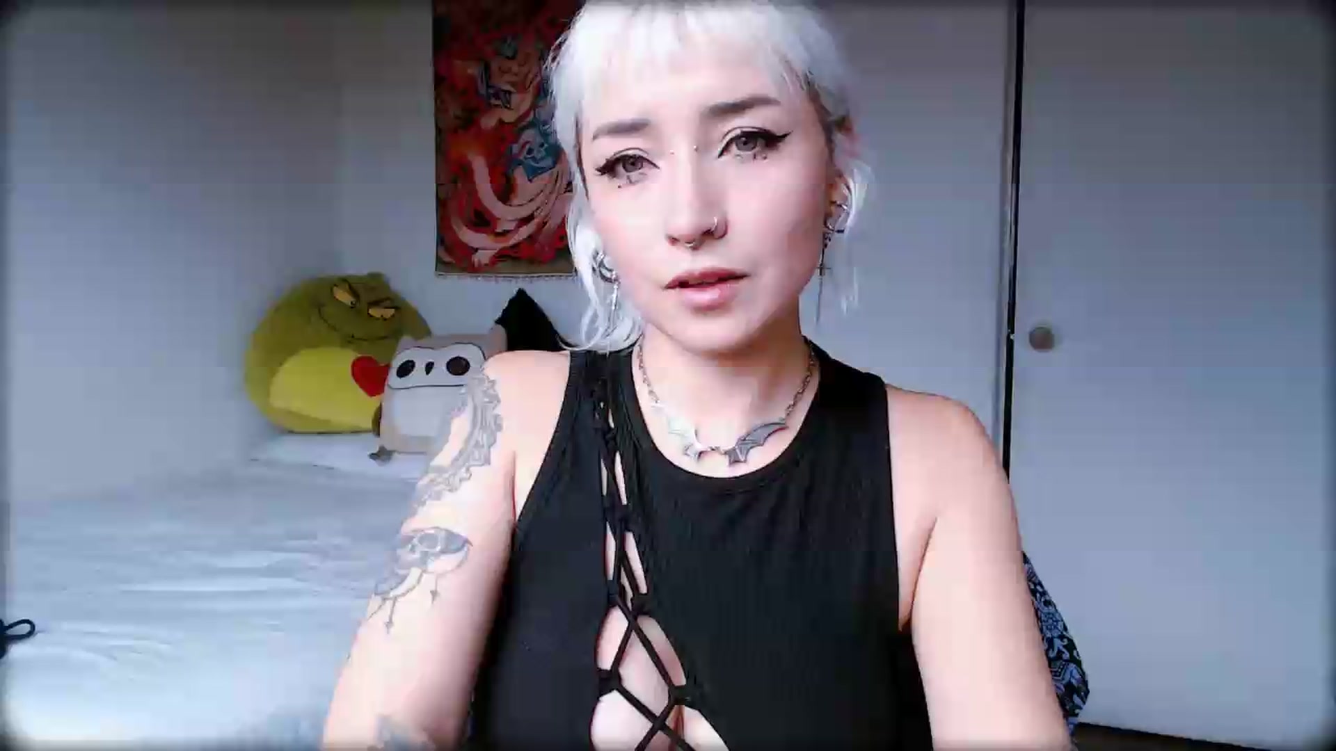 Gallery image thumbnail from Petit_Haze's myfreecams stream on, 06/29/2026, 16:53 image 2 of 20