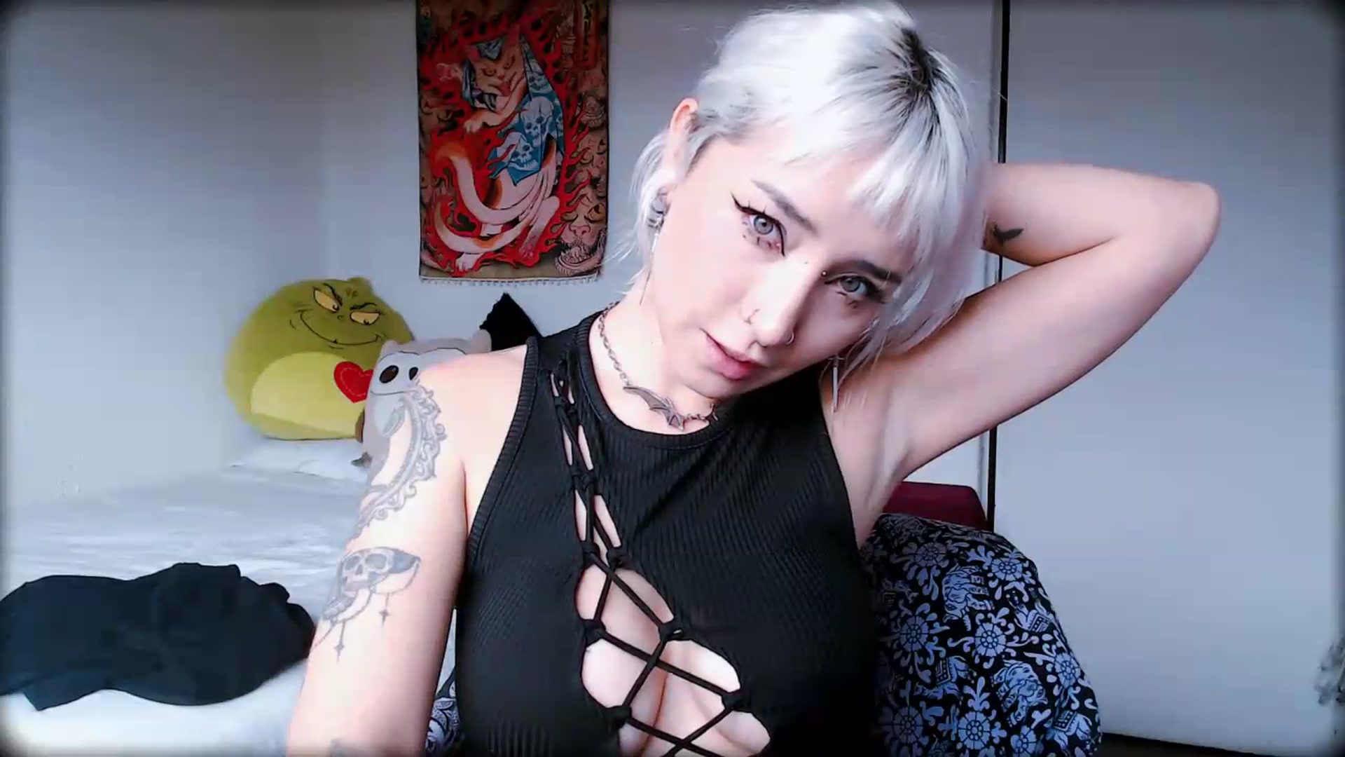 Gallery image thumbnail from Petit_Haze's myfreecams stream on, 06/29/2026, 16:53 image 20 of 20