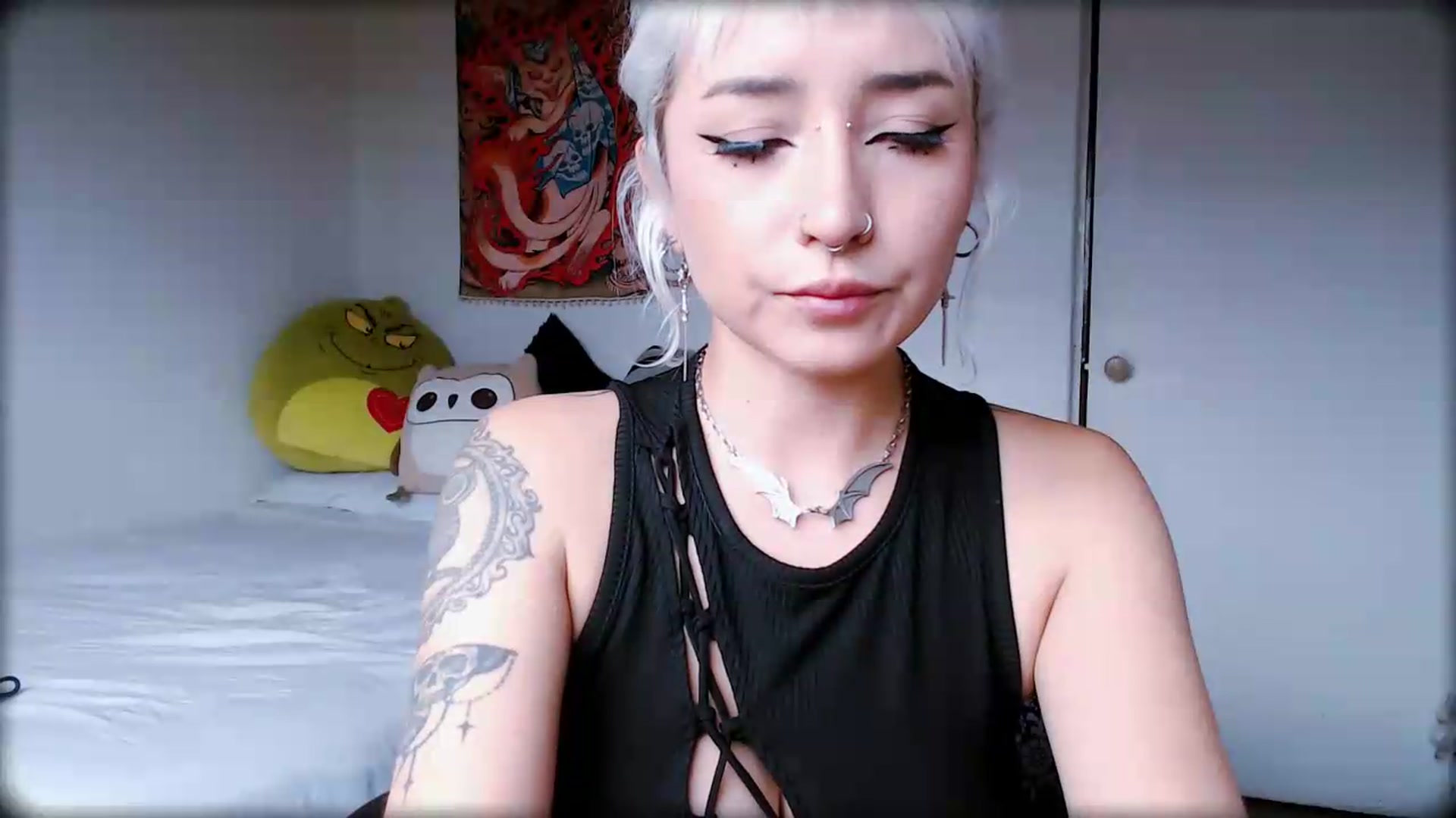 Gallery image thumbnail from Petit_Haze's myfreecams stream on, 06/29/2026, 16:53 image 10 of 20