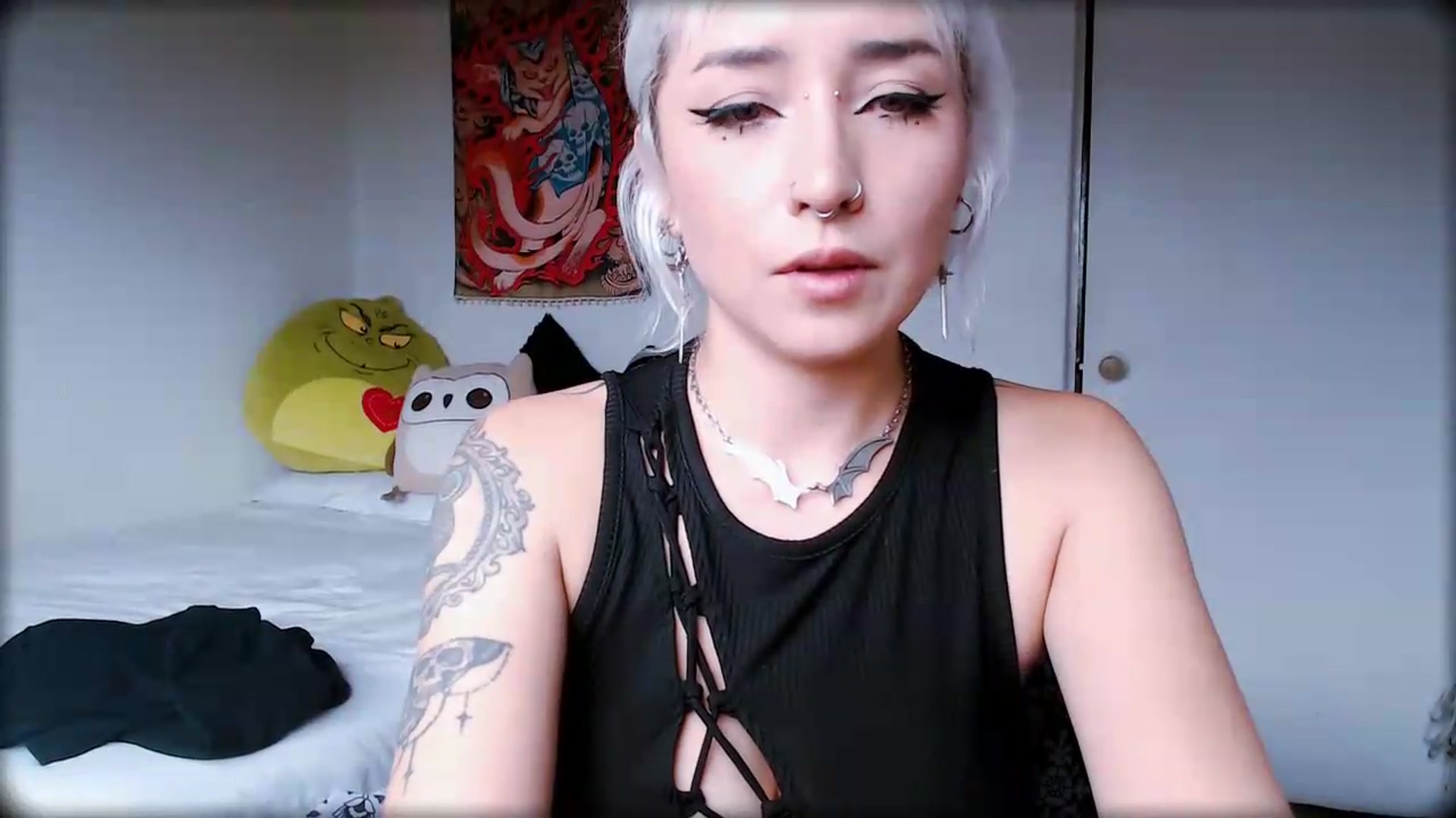 Gallery image thumbnail from Petit_Haze's myfreecams stream on, 06/29/2026, 16:53 image 18 of 20