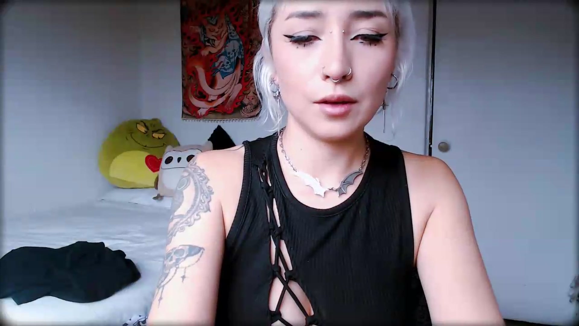 Gallery image thumbnail from Petit_Haze's myfreecams stream on, 06/29/2026, 16:53 image 16 of 20