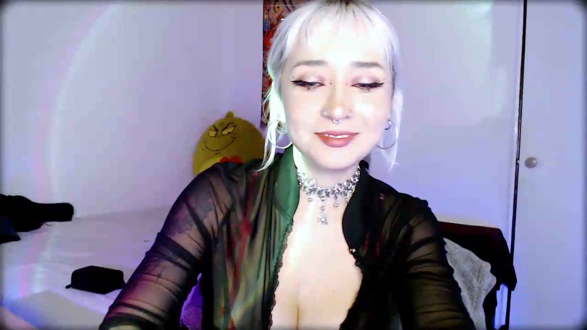 Gallery image thumbnail from Petit_Haze's myfreecams stream on, 07/04/2026, 24:45 image 19 of 20