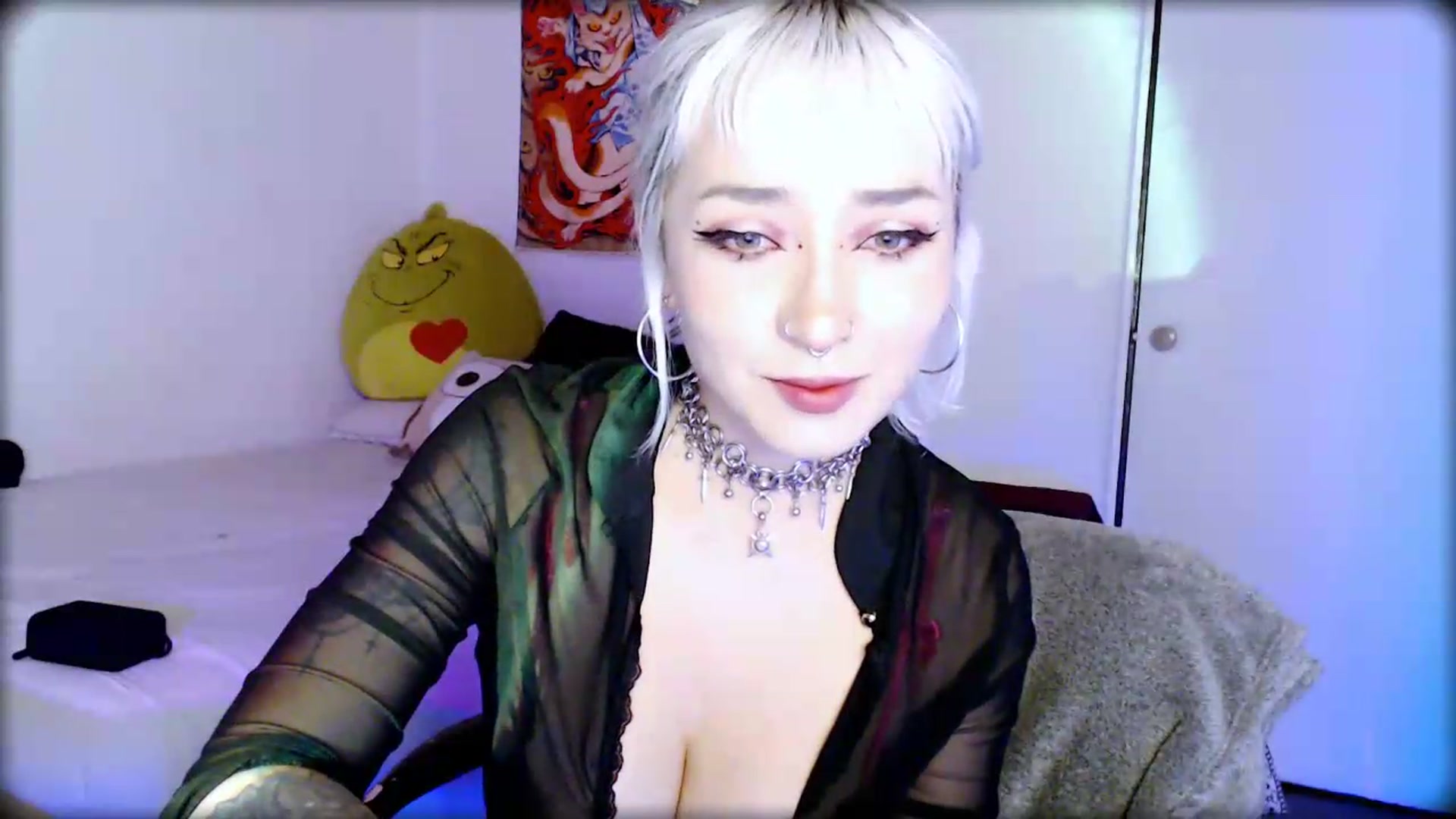 Gallery image thumbnail from Petit_Haze's myfreecams stream on, 07/04/2026, 24:45 image 2 of 20
