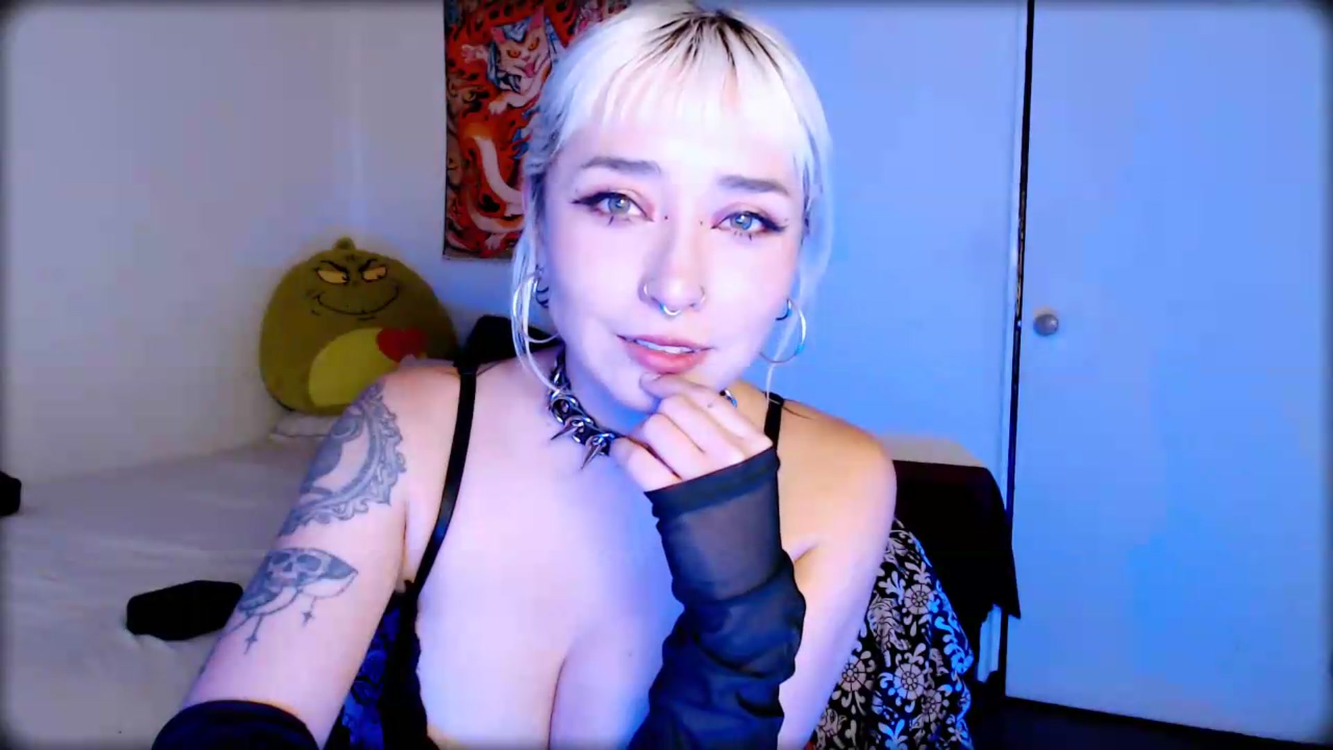 Gallery image thumbnail from Petit_Haze's myfreecams stream on, 07/05/2026, 07:44 image 9 of 20