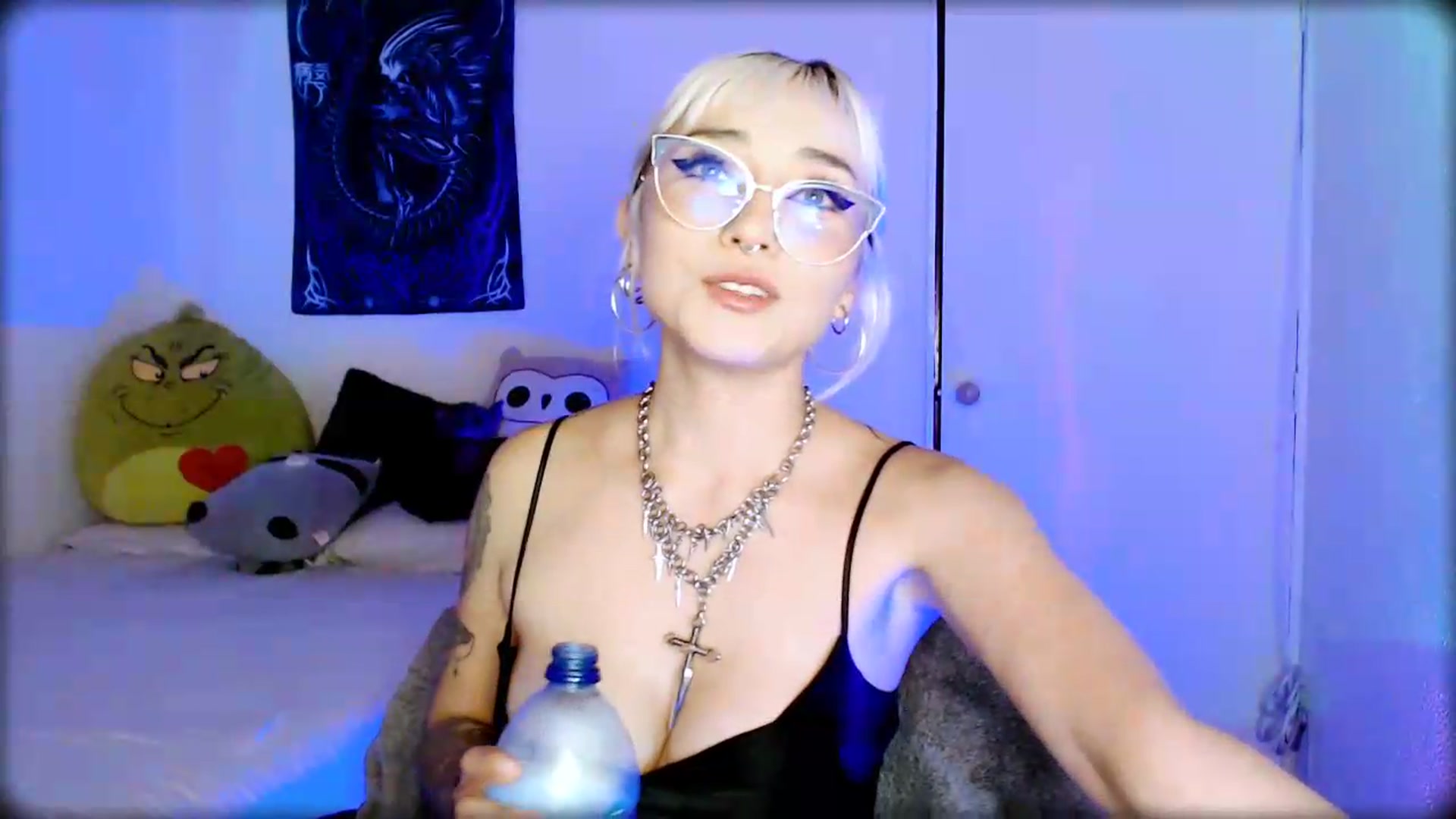 Gallery image thumbnail from Petit_Haze's myfreecams stream on, 07/18/2026, 07:00 image 8 of 20