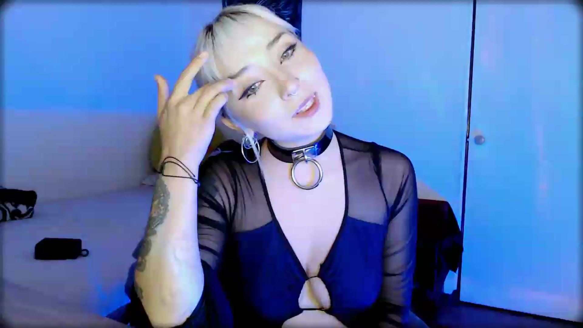 Gallery image thumbnail from Petit_Haze's myfreecams stream on, 07/19/2026, 05:13 image 1 of 20