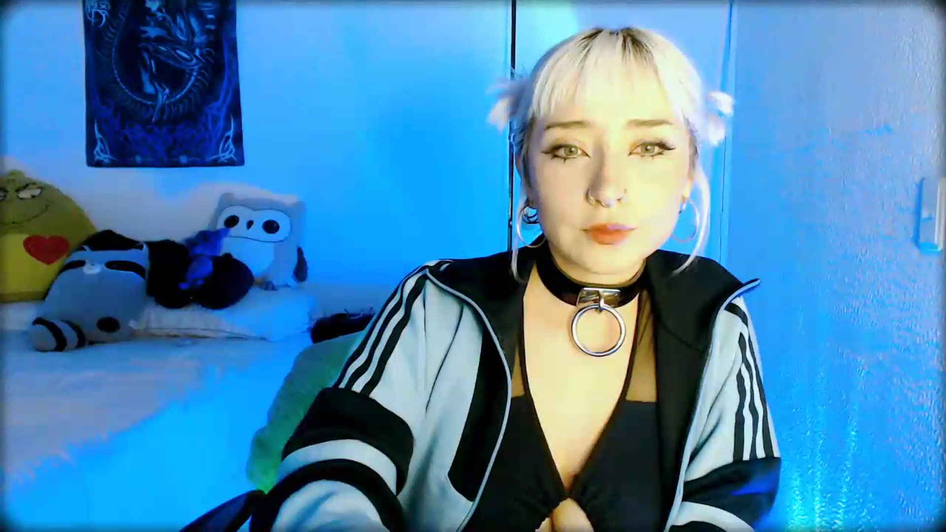 Gallery image thumbnail from Petit_Haze's myfreecams stream on, 07/19/2026, 06:54 image 12 of 20