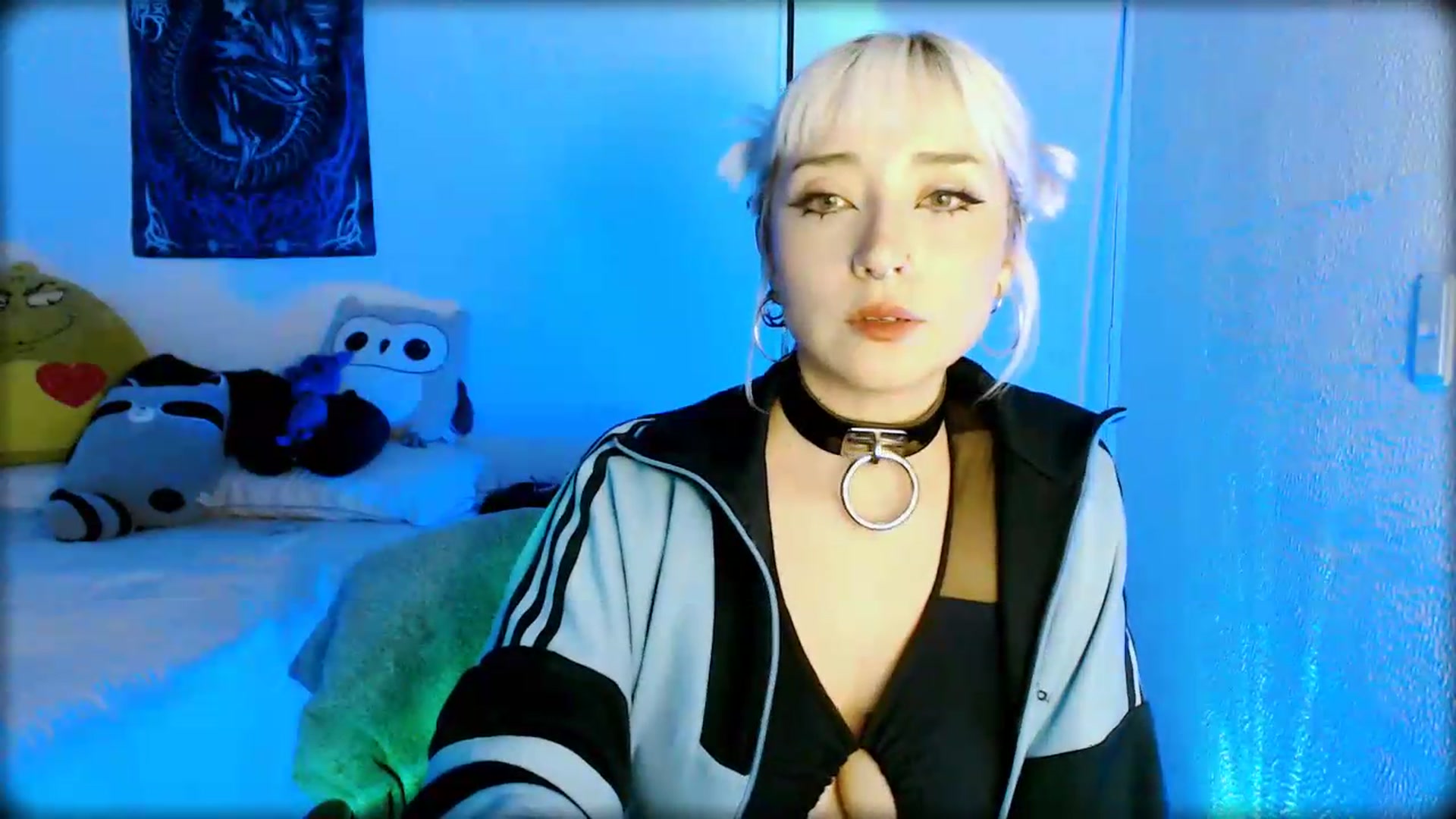 Gallery image thumbnail from Petit_Haze's myfreecams stream on, 07/19/2026, 06:54 image 15 of 20
