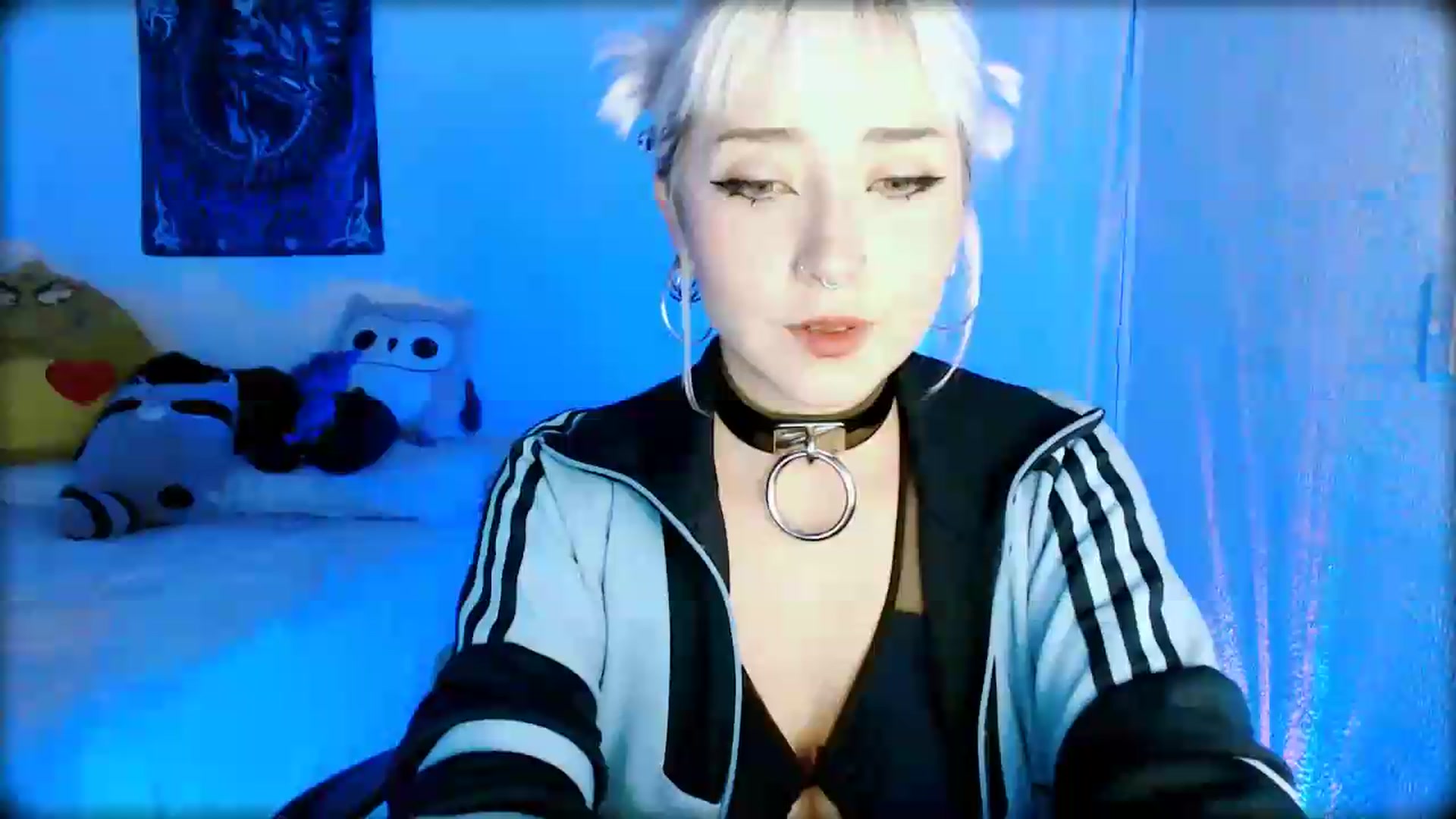 Gallery image thumbnail from Petit_Haze's myfreecams stream on, 07/19/2026, 06:54 image 9 of 20