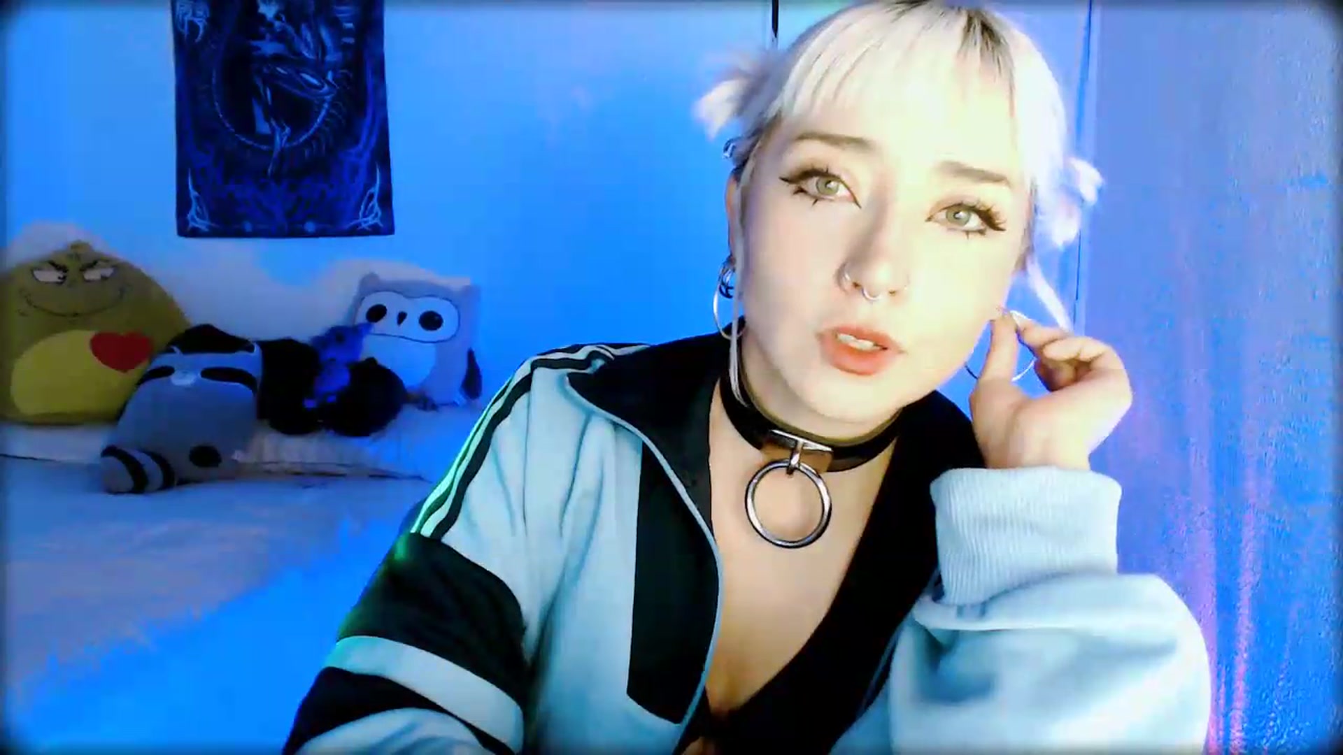 Gallery image thumbnail from Petit_Haze's myfreecams stream on, 07/19/2026, 06:54 image 4 of 20
