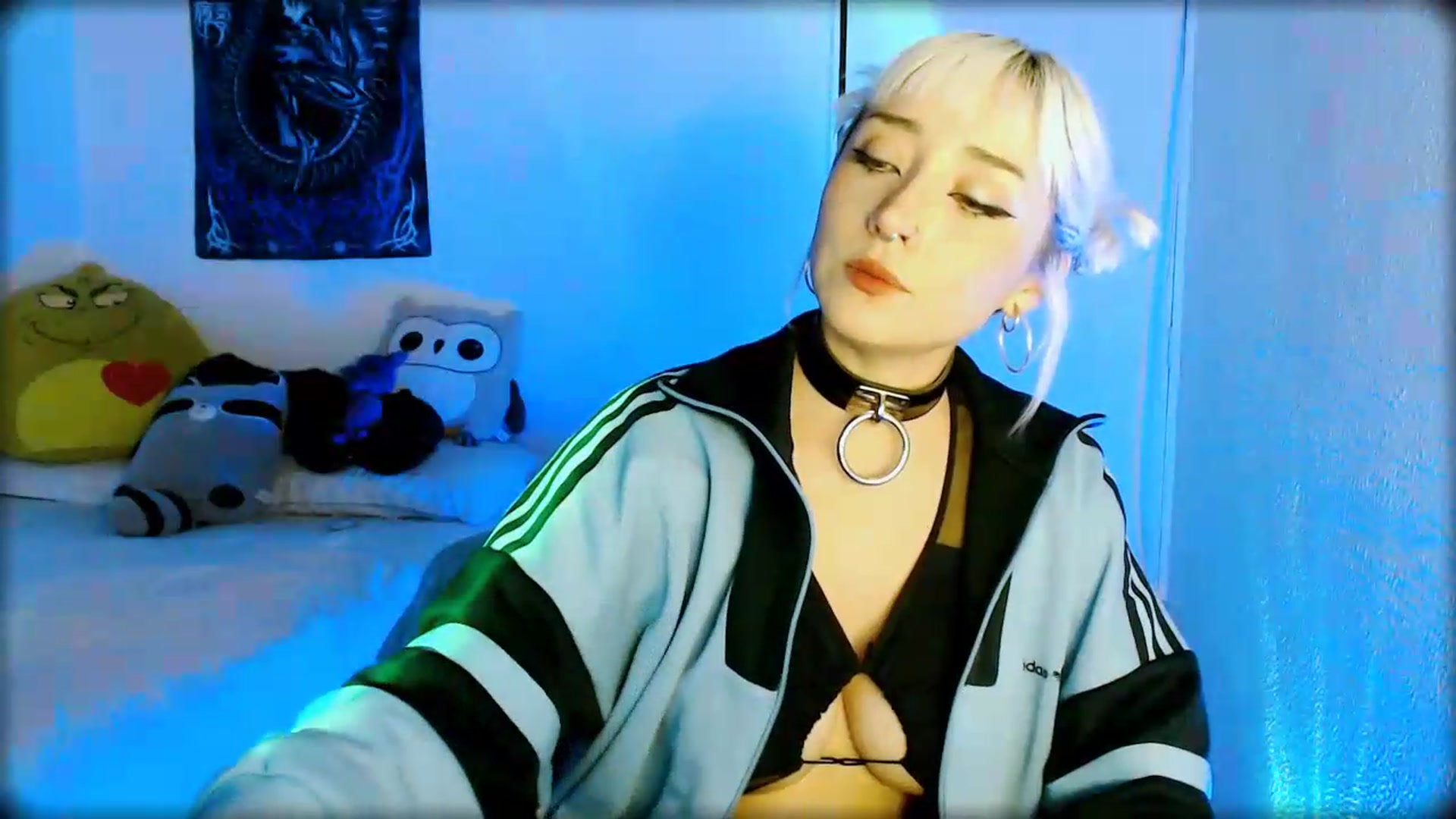 Gallery image thumbnail from Petit_Haze's myfreecams stream on, 07/19/2026, 06:54 image 2 of 20