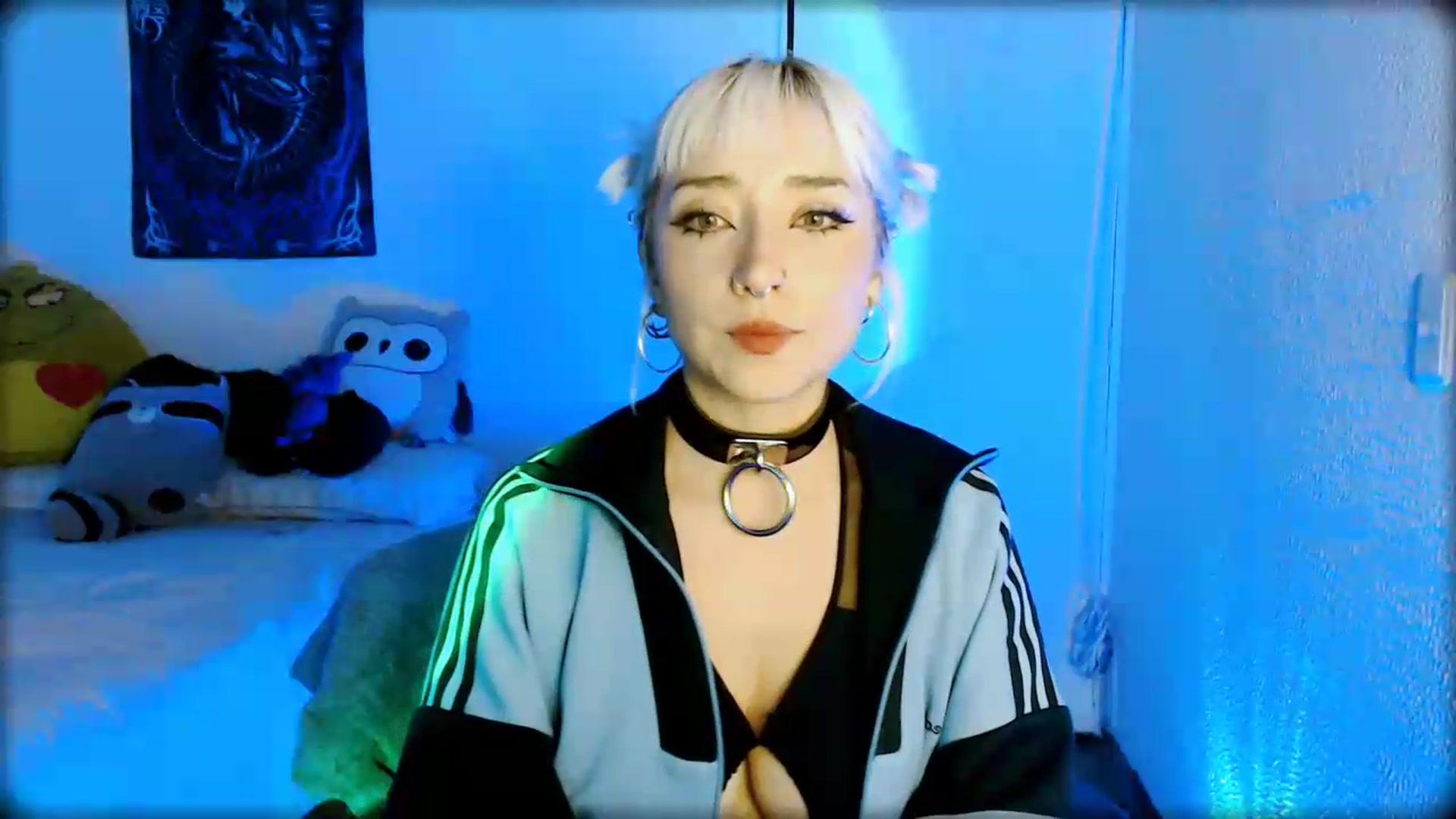 Gallery image thumbnail from Petit_Haze's myfreecams stream on, 07/19/2026, 06:54 image 14 of 20