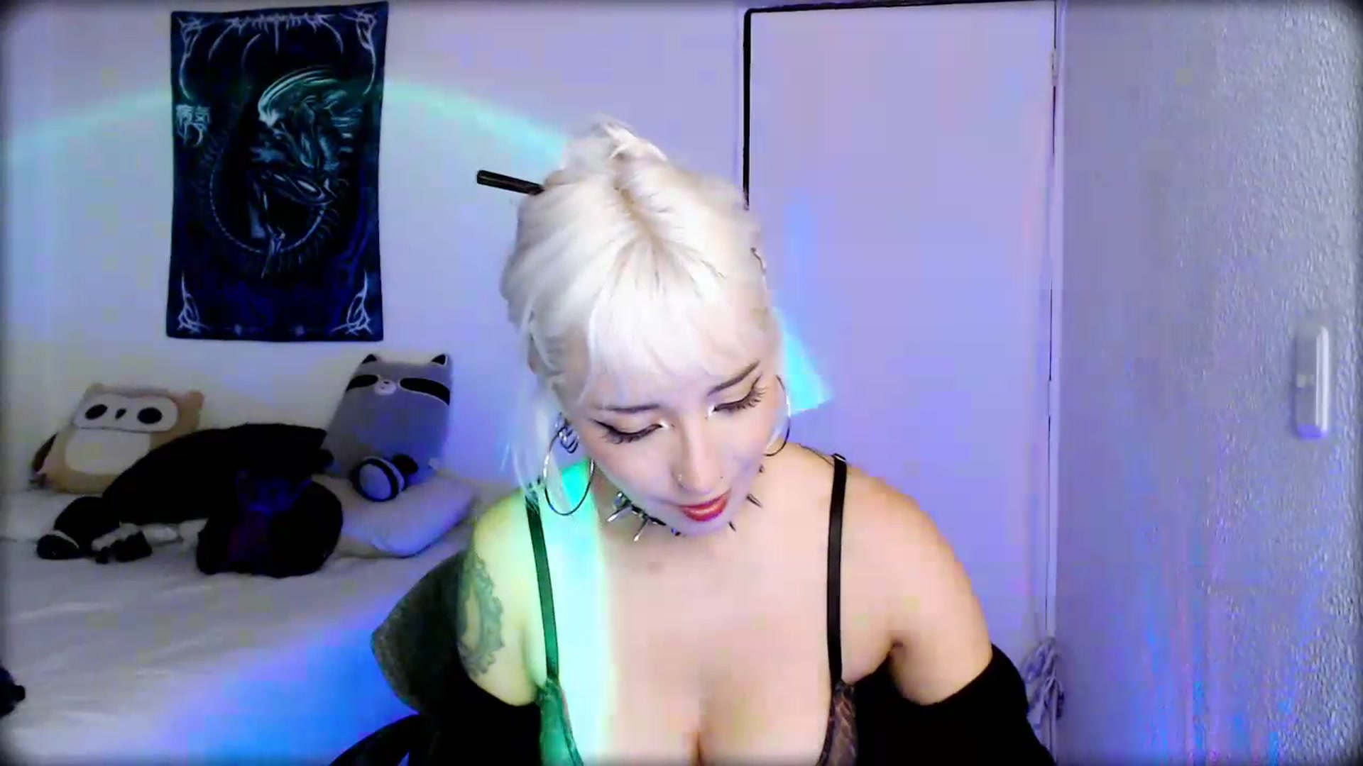Gallery image thumbnail from Petit_Haze's myfreecams stream on, 08/15/2026, 06:24 image 20 of 20