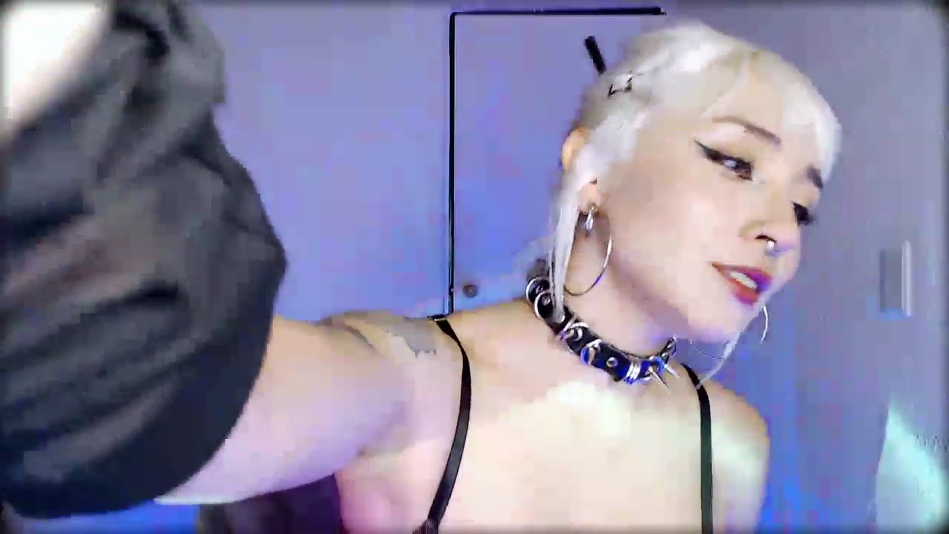 Gallery image thumbnail from Petit_Haze's myfreecams stream on, 08/15/2026, 07:19 image 11 of 20