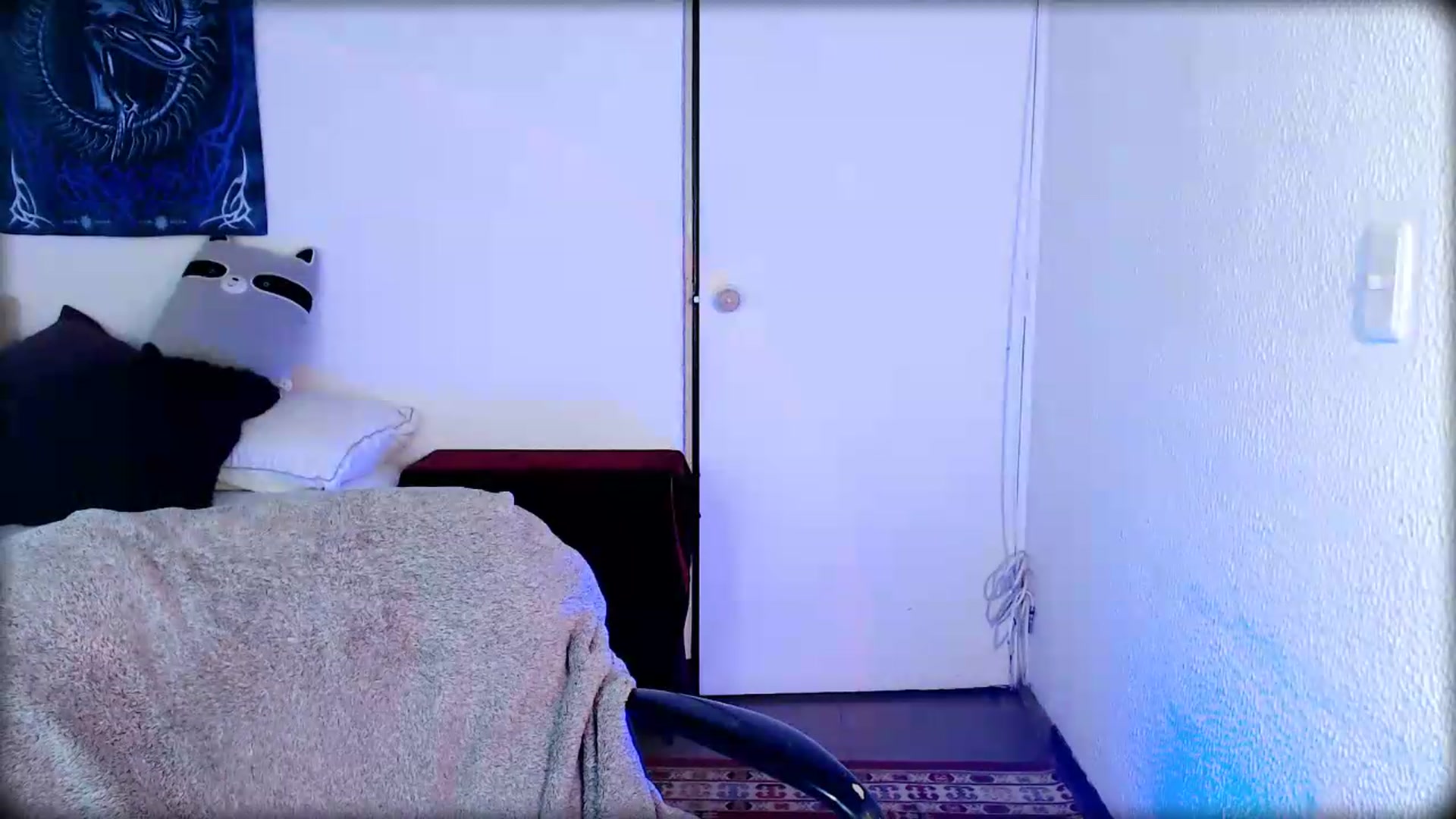 Gallery image thumbnail from Petit_Haze's myfreecams stream on, 08/16/2026, 06:53 image 13 of 20
