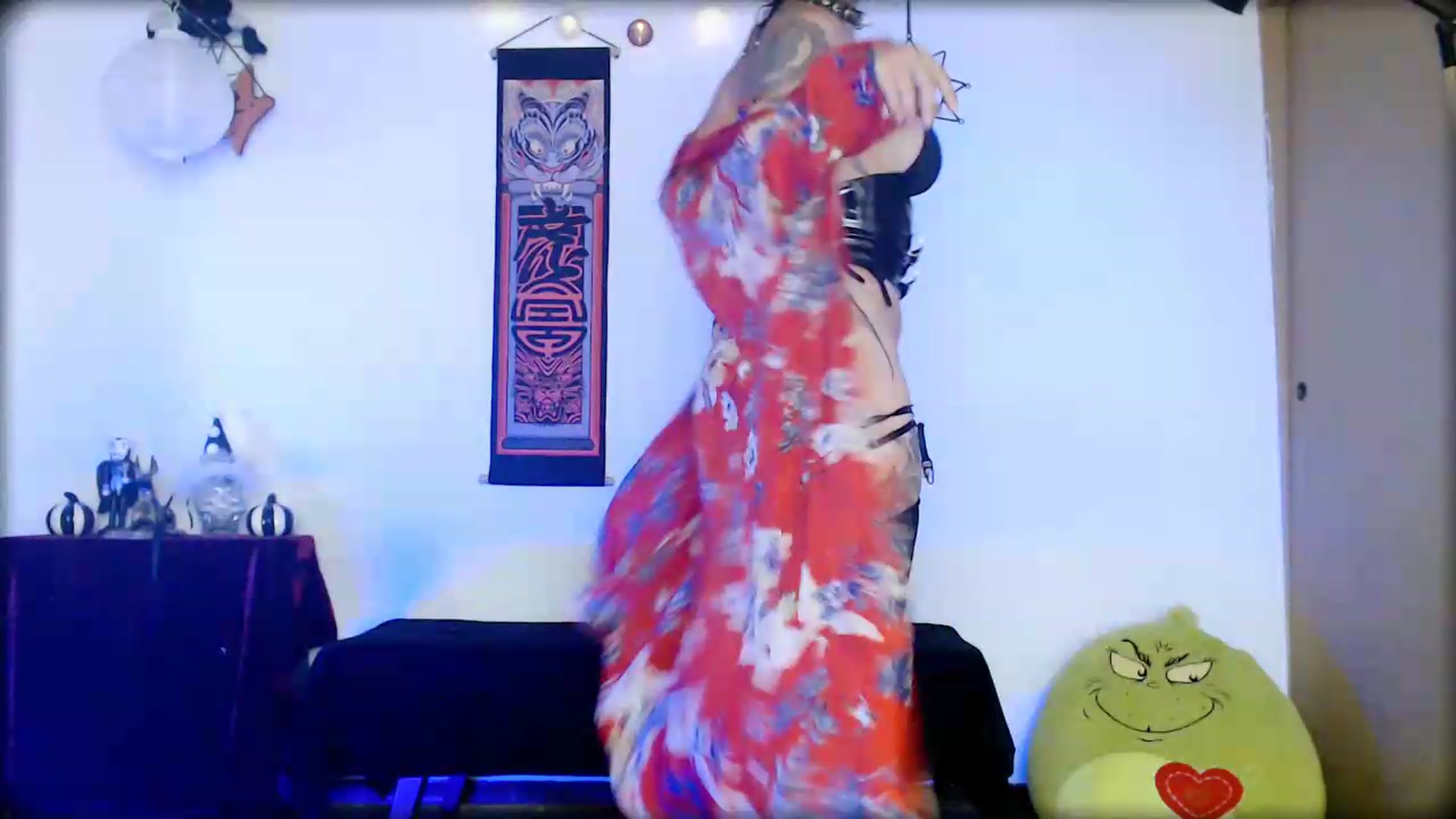 Gallery image thumbnail from Petit_Haze's myfreecams stream on, 08/30/2026, 05:24 image 6 of 20