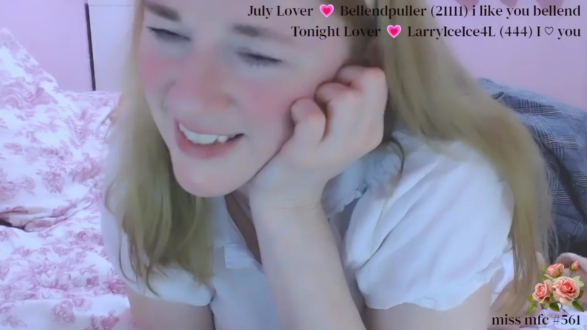 Gallery image thumbnail from PetiteAllegro's myfreecams stream on, 07/22/2025, 21:27 image 14 of 20