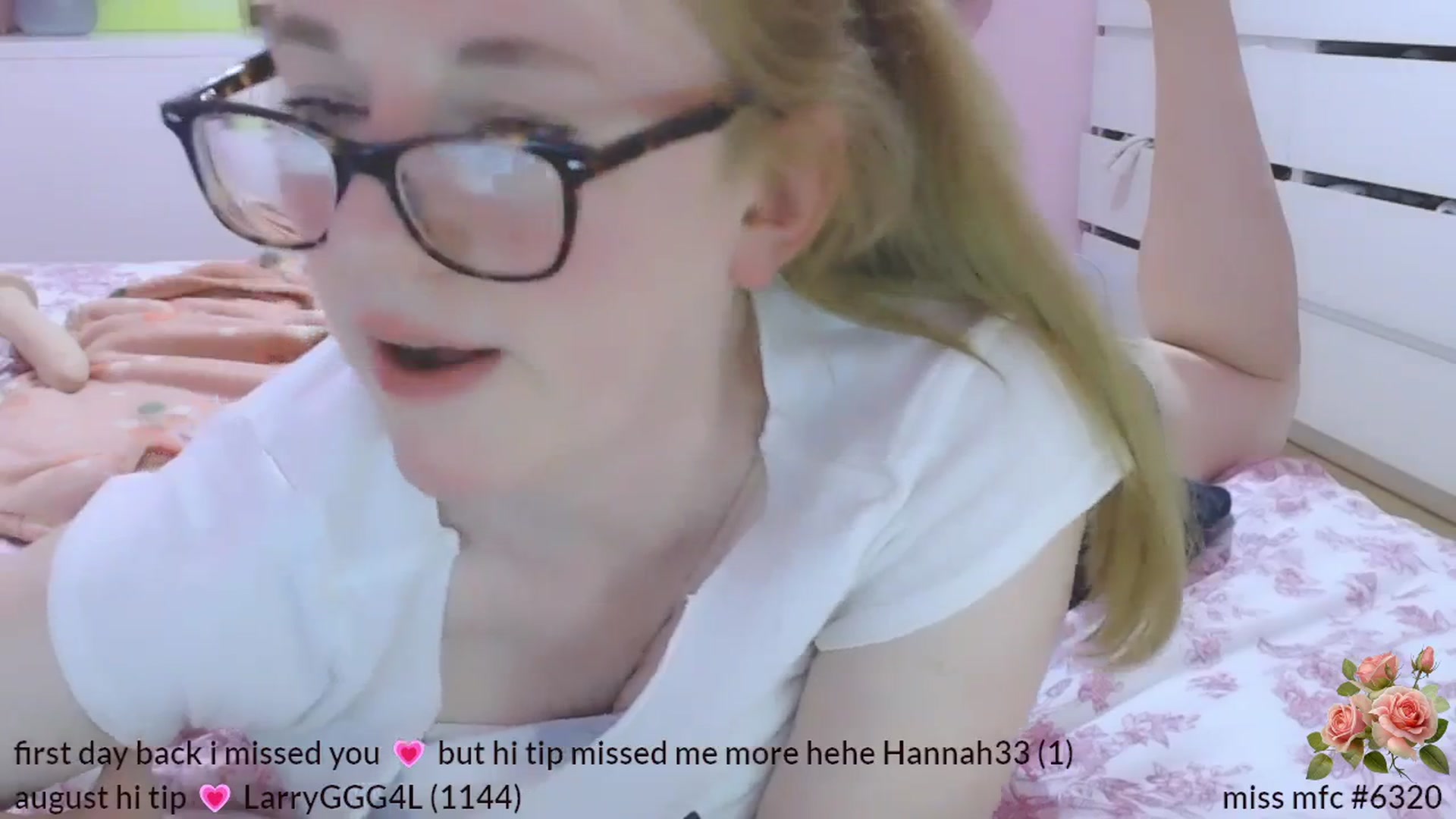 Gallery image thumbnail from PetiteAllegro's myfreecams stream on, 08/11/2025, 22:59 image 8 of 20