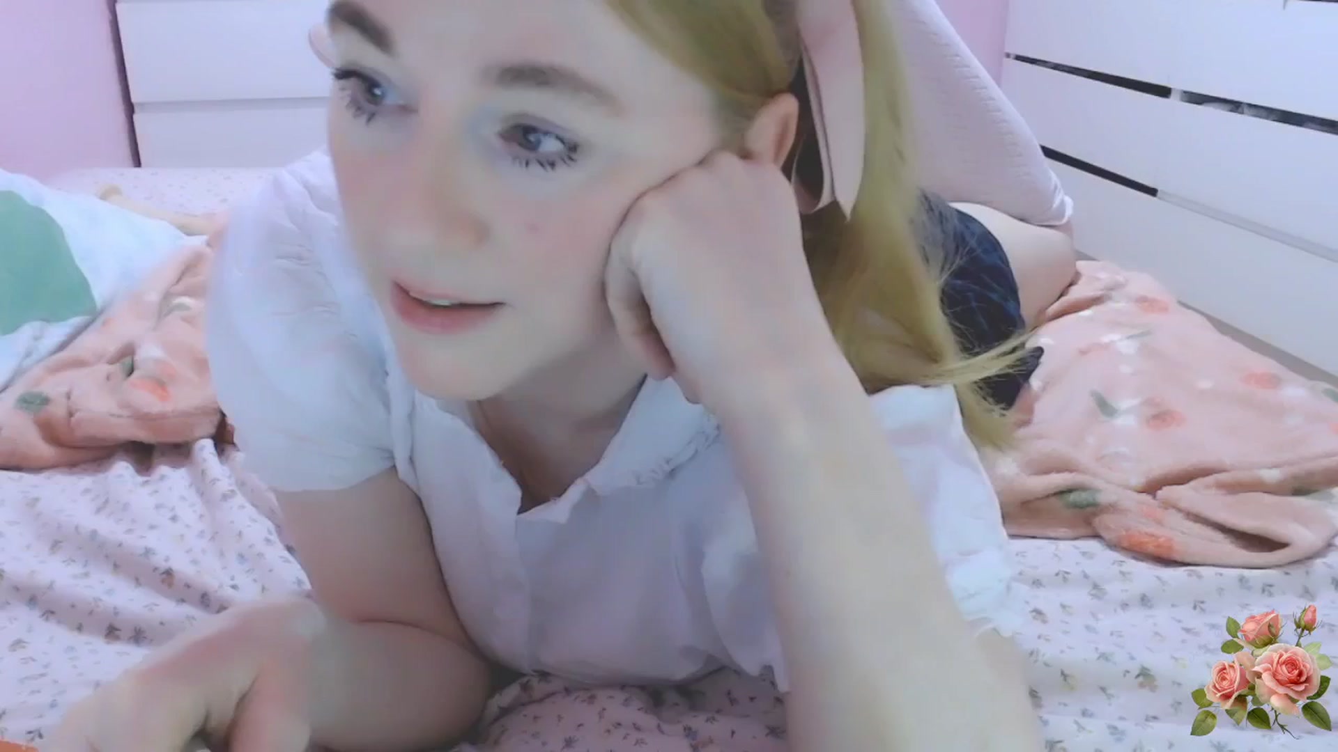 Gallery image thumbnail from PetiteAllegro's myfreecams stream on, 09/03/2025, 21:40 image 4 of 20