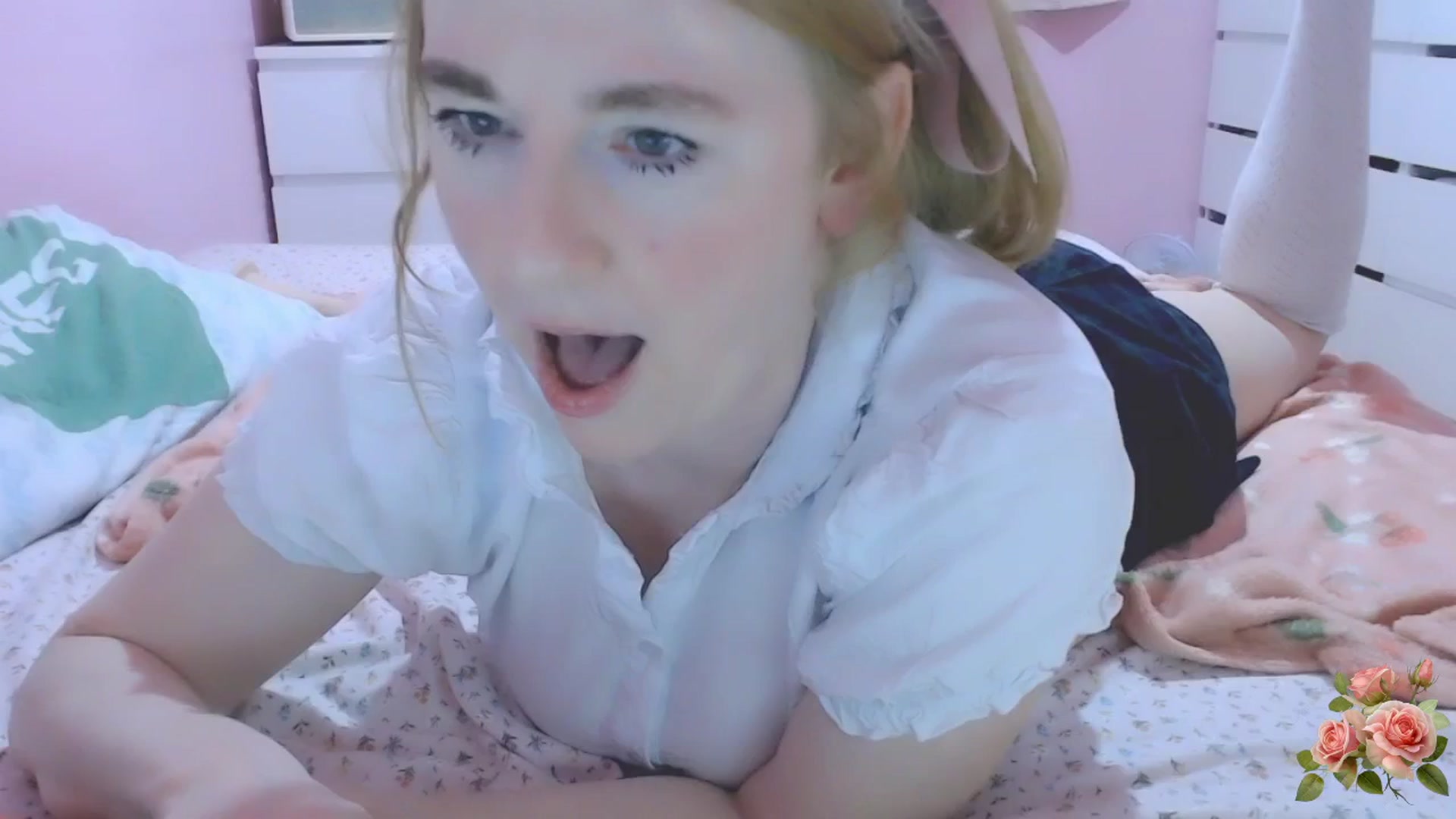 Gallery image thumbnail from PetiteAllegro's myfreecams stream on, 09/03/2025, 21:40 image 2 of 20
