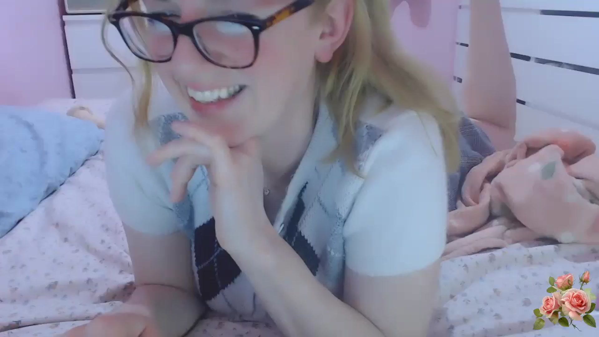 Gallery image thumbnail from PetiteAllegro's myfreecams stream on, 09/19/2025, 23:09 image 1 of 20