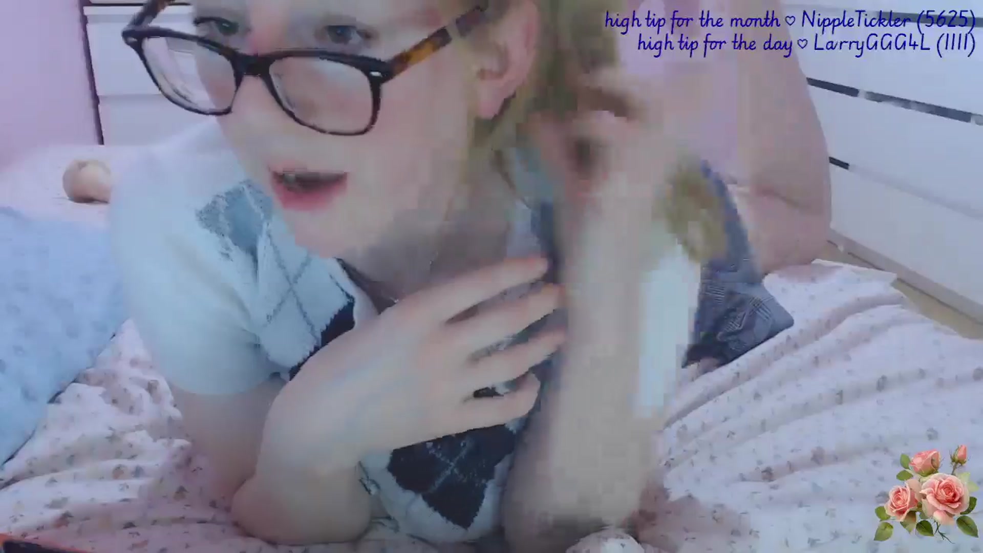 Gallery image thumbnail from PetiteAllegro's myfreecams stream on, 09/19/2025, 23:09 image 16 of 20