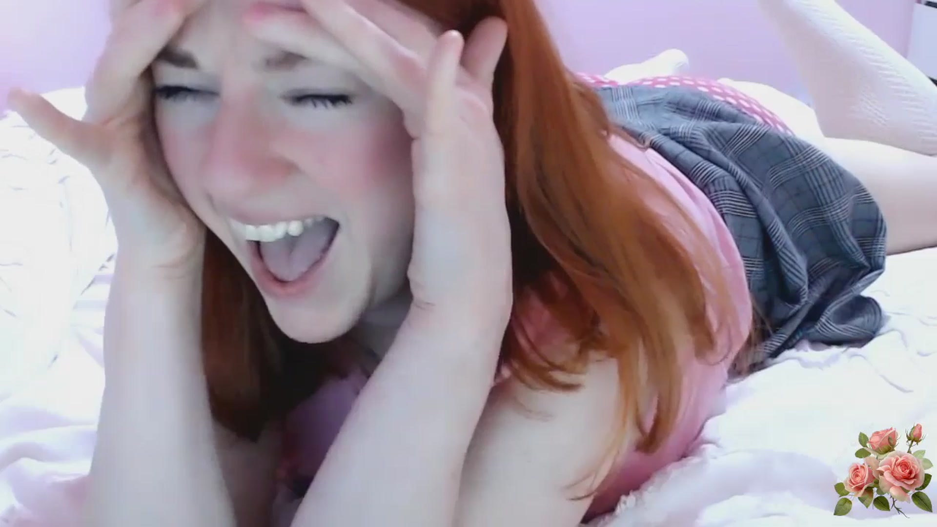 Gallery image thumbnail from PetiteAllegro's myfreecams stream on, 10/29/2025, 22:50 image 3 of 20