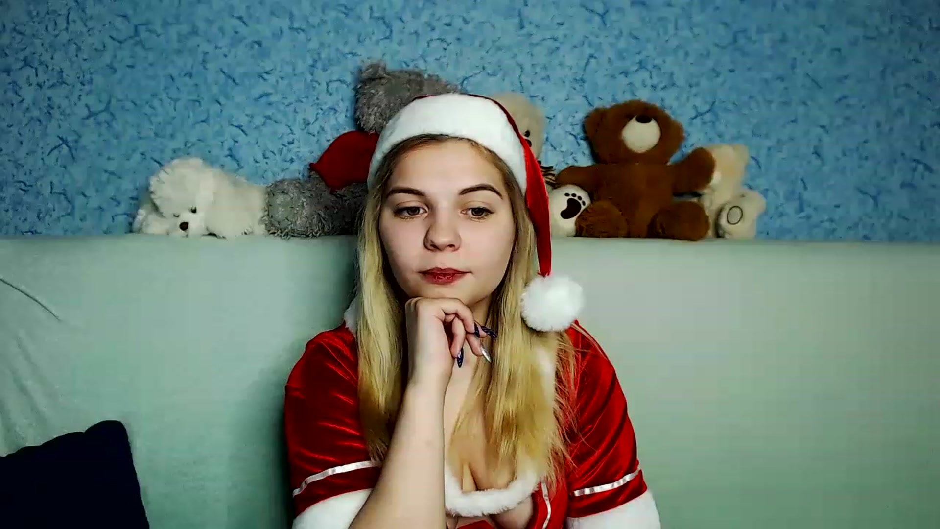 Gallery image thumbnail from PetiteAnny's myfreecams stream on, 12/26/2022, 03:44 image 6 of 20