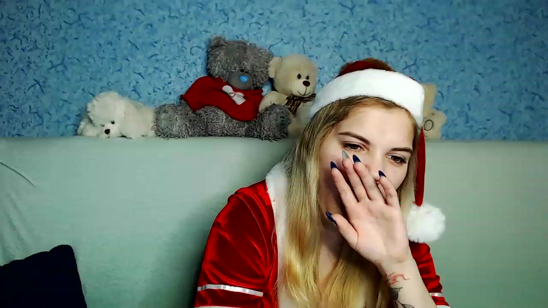 Gallery image thumbnail from PetiteAnny's myfreecams stream on, 12/26/2022, 03:44 image 14 of 20