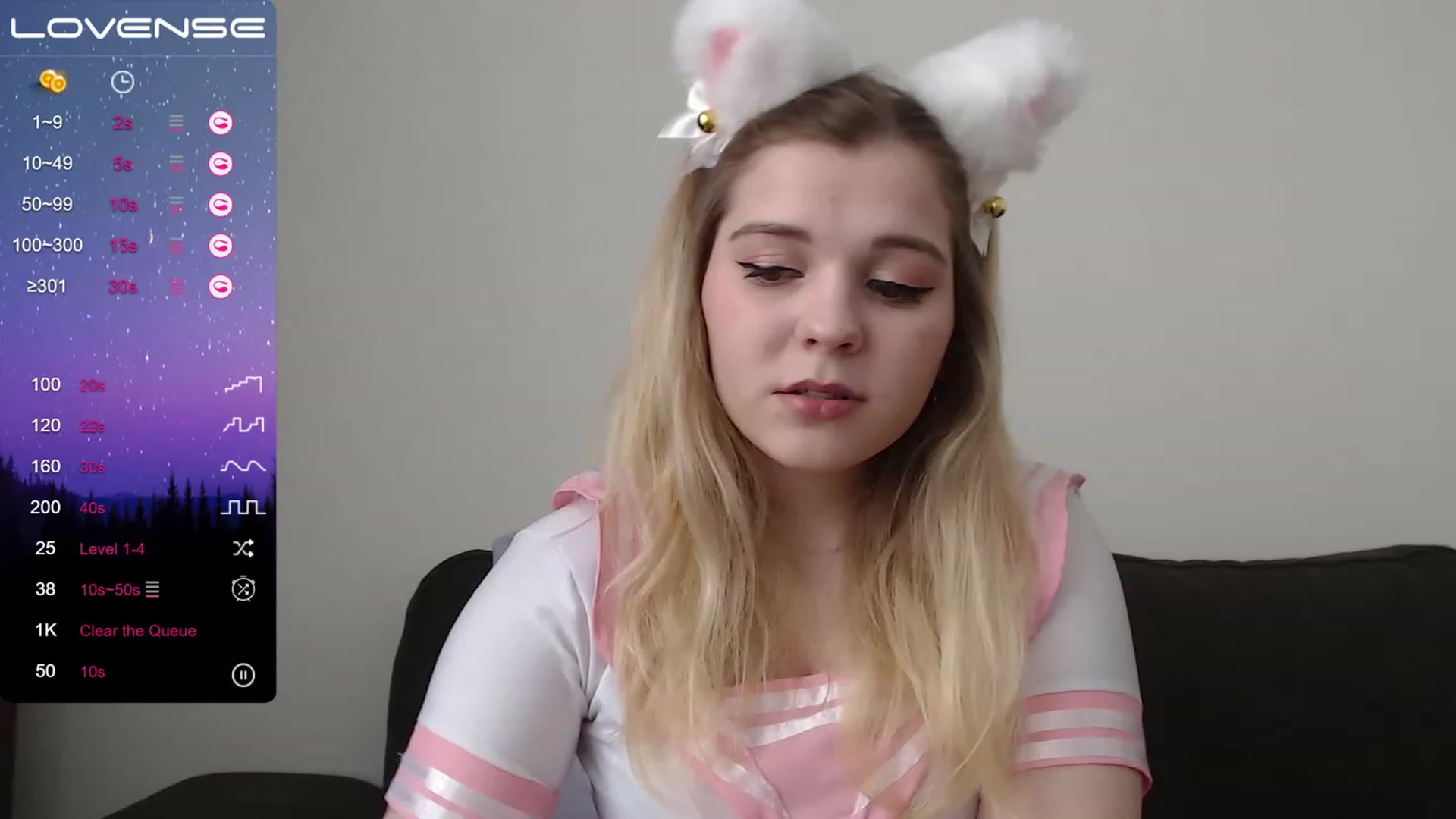 Gallery image thumbnail from PetiteAnny's myfreecams stream on, 04/09/2023, 03:56 image 1 of 20