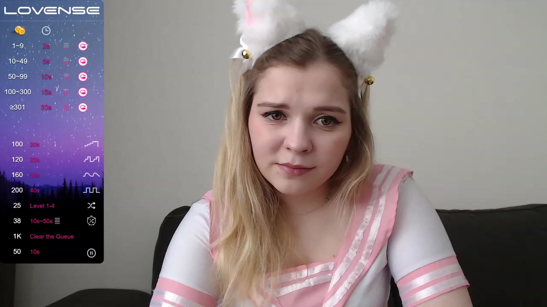 Gallery image thumbnail from PetiteAnny's myfreecams stream on, 04/09/2023, 03:56 image 10 of 20