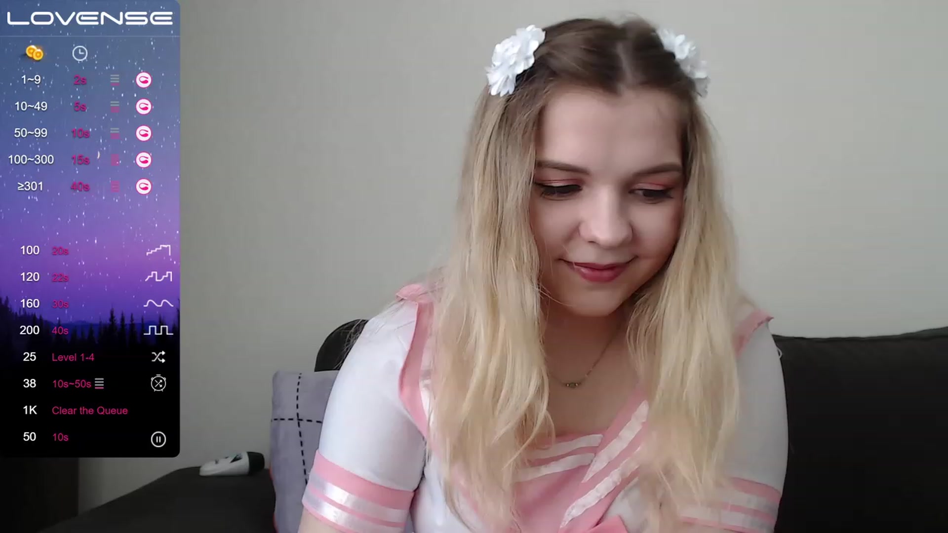Gallery image thumbnail from PetiteAnny's myfreecams stream on, 04/20/2023, 04:00 image 7 of 20