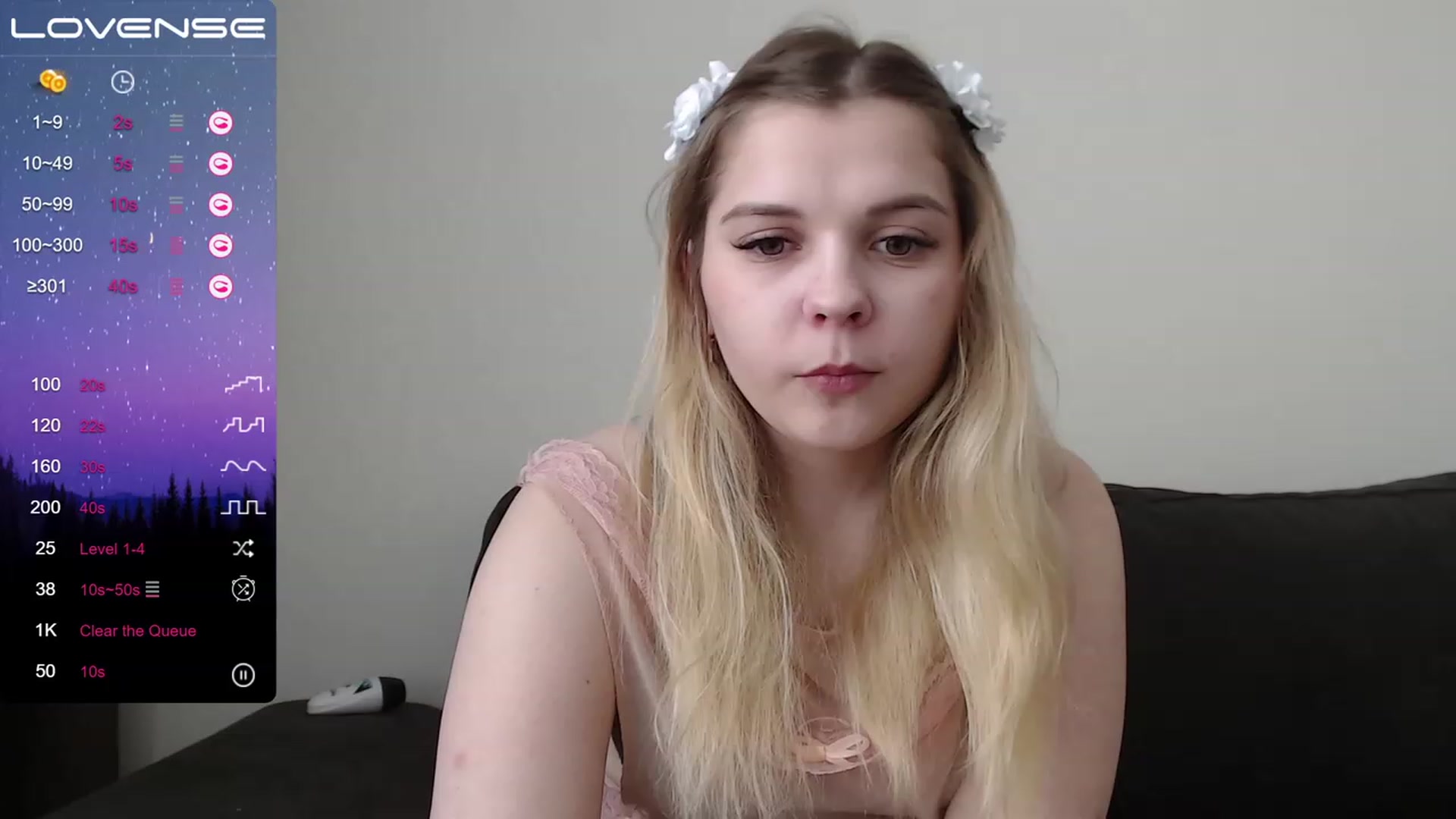 Gallery image thumbnail from PetiteAnny's myfreecams stream on, 04/21/2023, 07:45 image 10 of 20