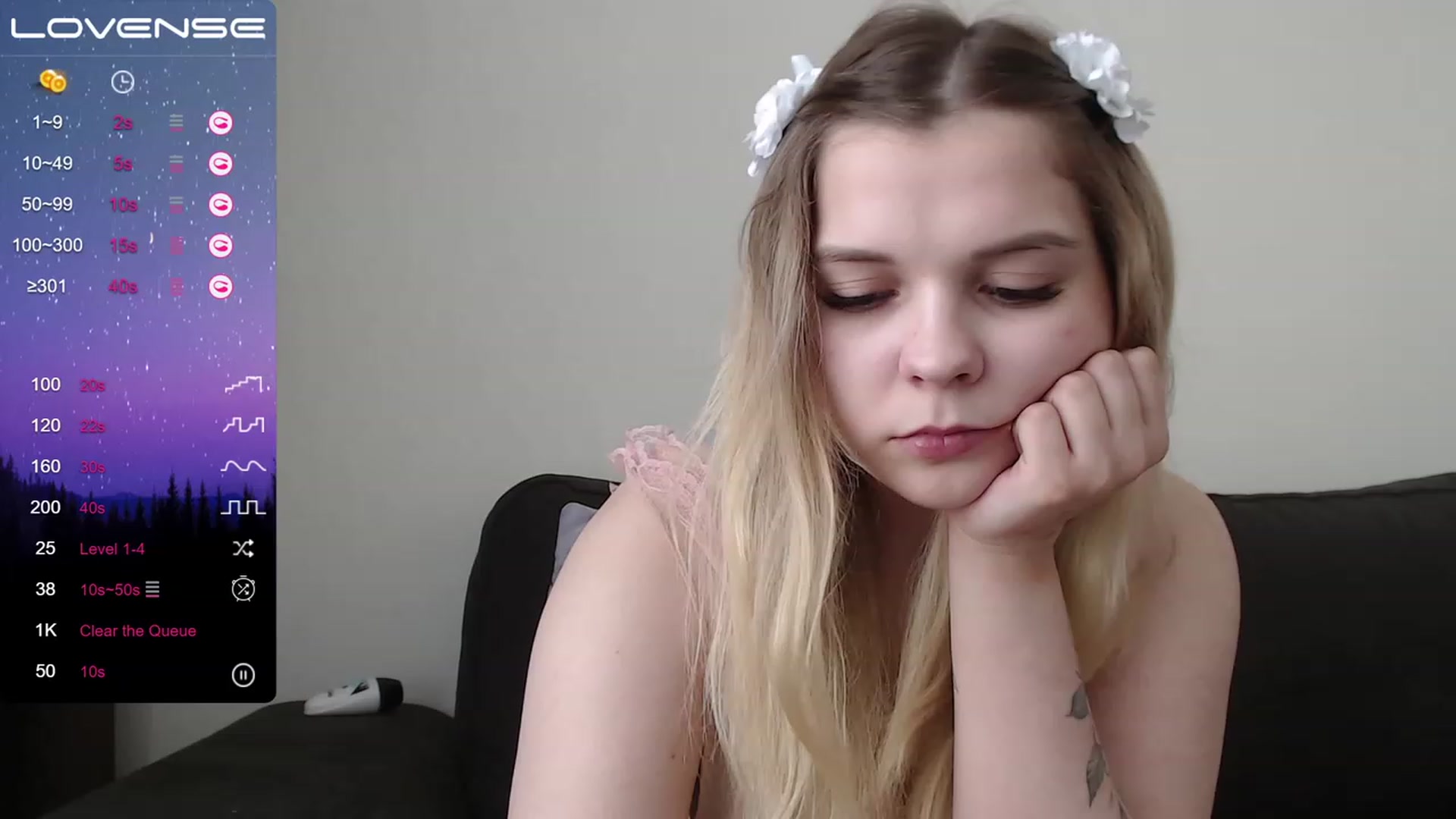Gallery image thumbnail from PetiteAnny's myfreecams stream on, 04/21/2023, 07:45 image 7 of 20