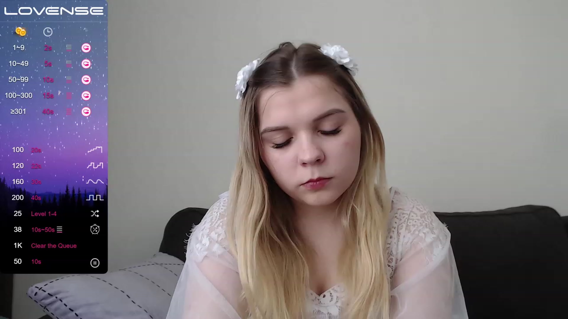 Gallery image thumbnail from PetiteAnny's myfreecams stream on, 04/24/2023, 04:09 image 15 of 20