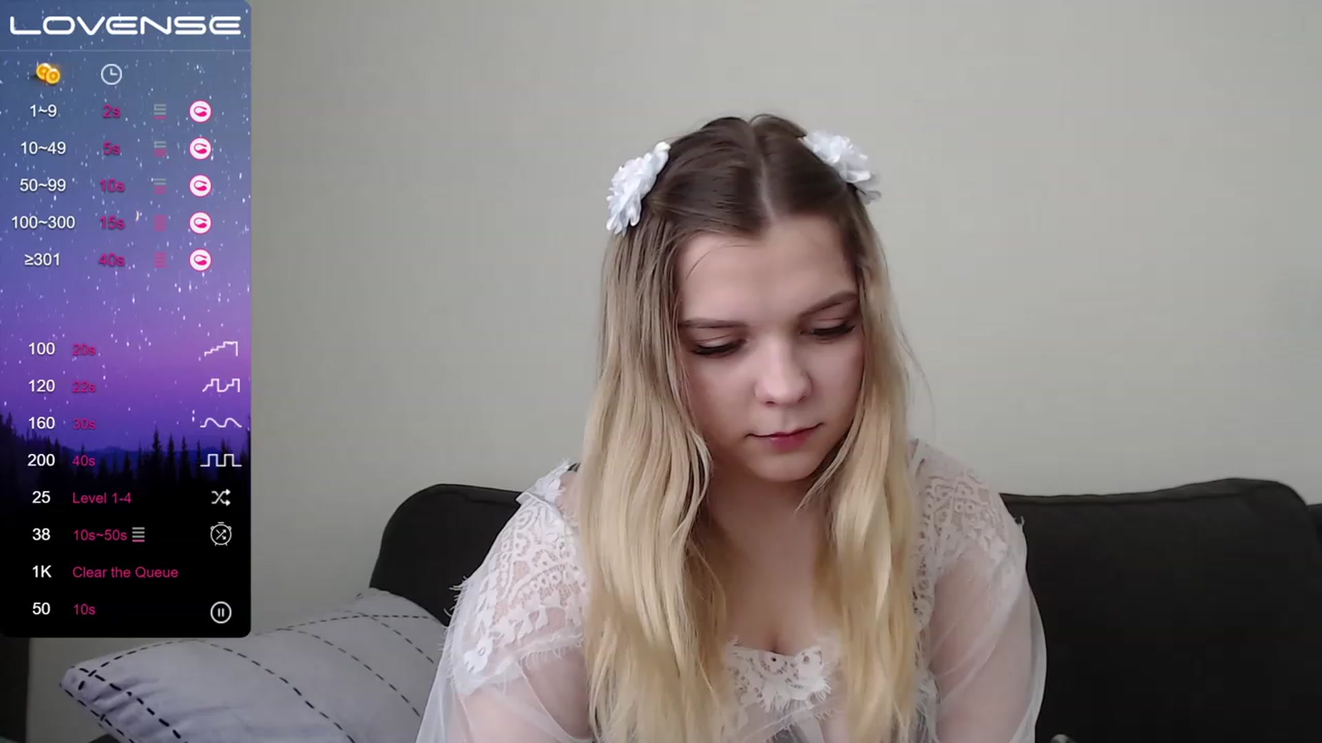 Gallery image thumbnail from PetiteAnny's myfreecams stream on, 04/24/2023, 04:09 image 8 of 20