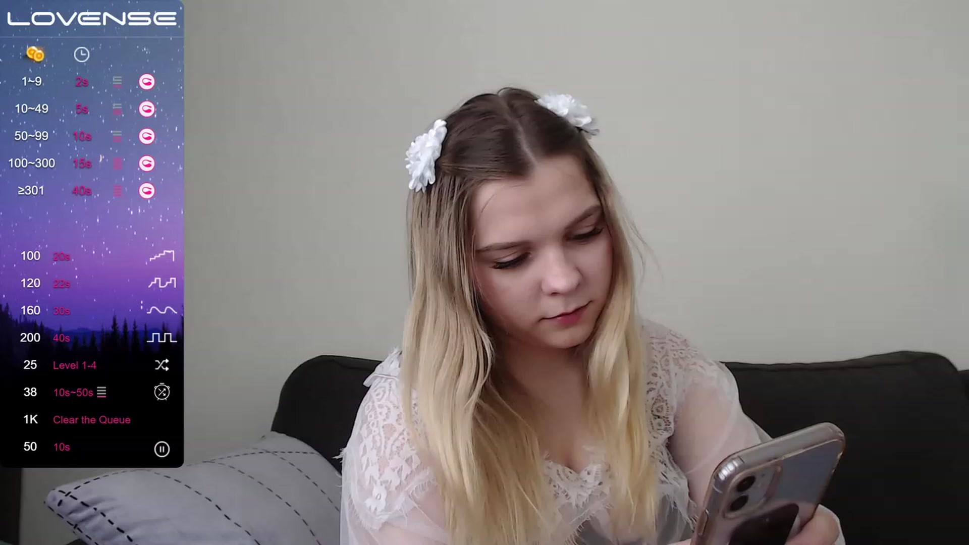 Gallery image thumbnail from PetiteAnny's myfreecams stream on, 04/24/2023, 04:09 image 6 of 20