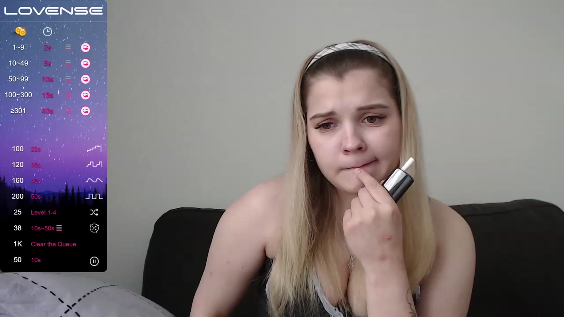 Gallery image thumbnail from PetiteAnny's myfreecams stream on, 05/02/2023, 04:55 image 1 of 20