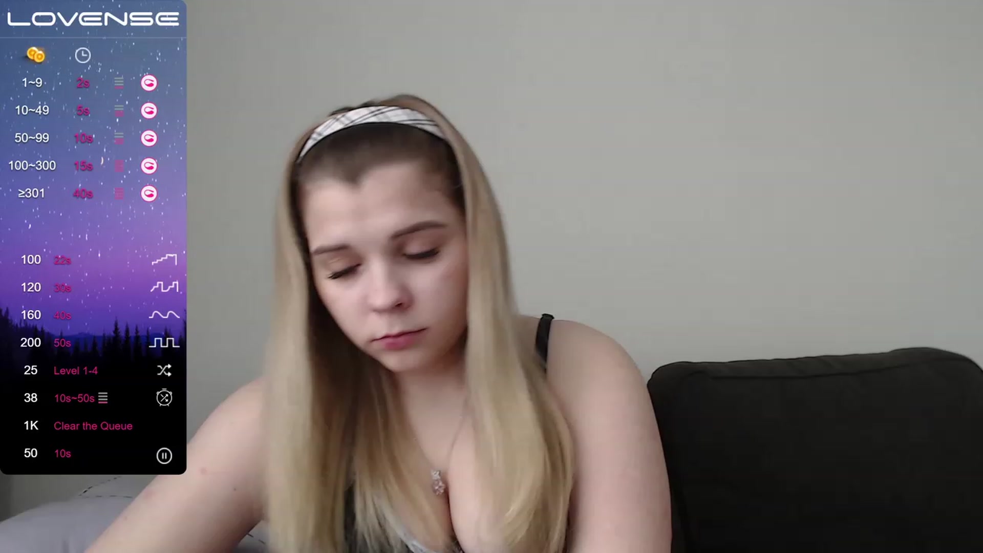 Gallery image thumbnail from PetiteAnny's myfreecams stream on, 05/02/2023, 04:55 image 2 of 20