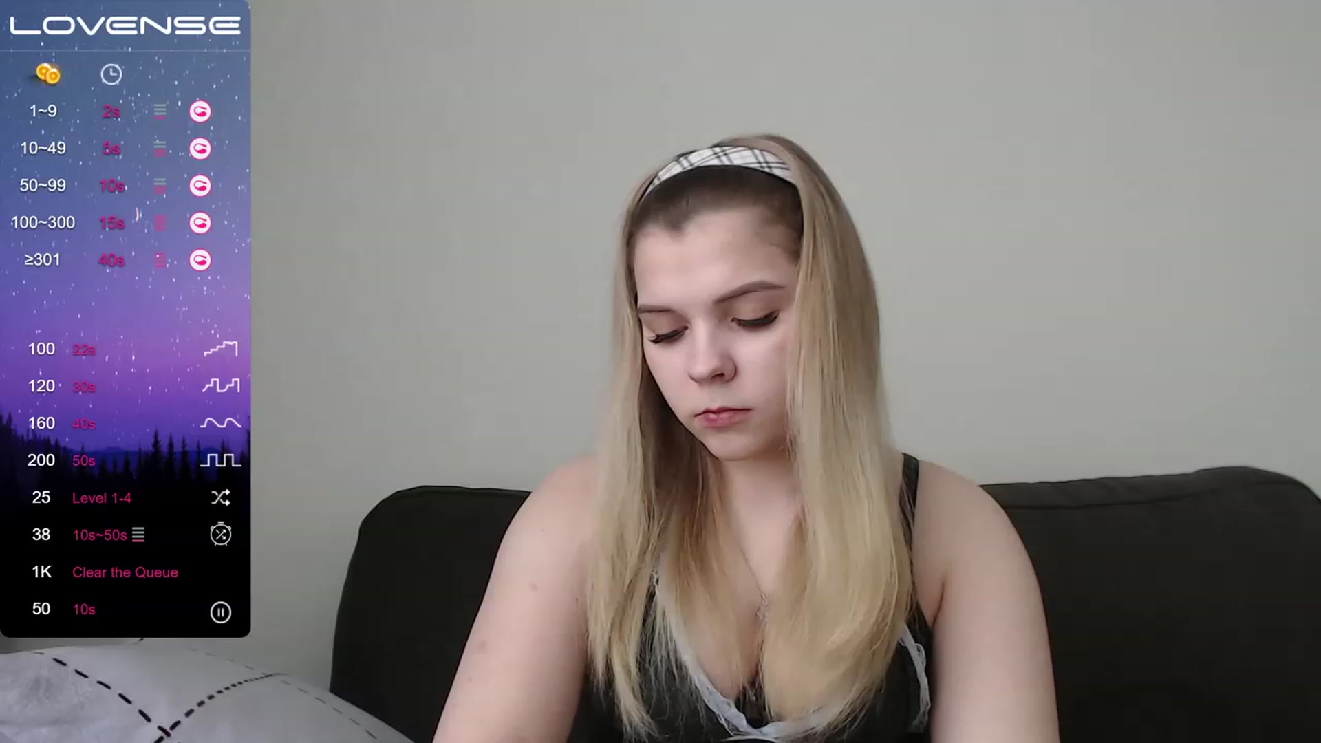 Gallery image thumbnail from PetiteAnny's myfreecams stream on, 05/02/2023, 04:55 image 8 of 20