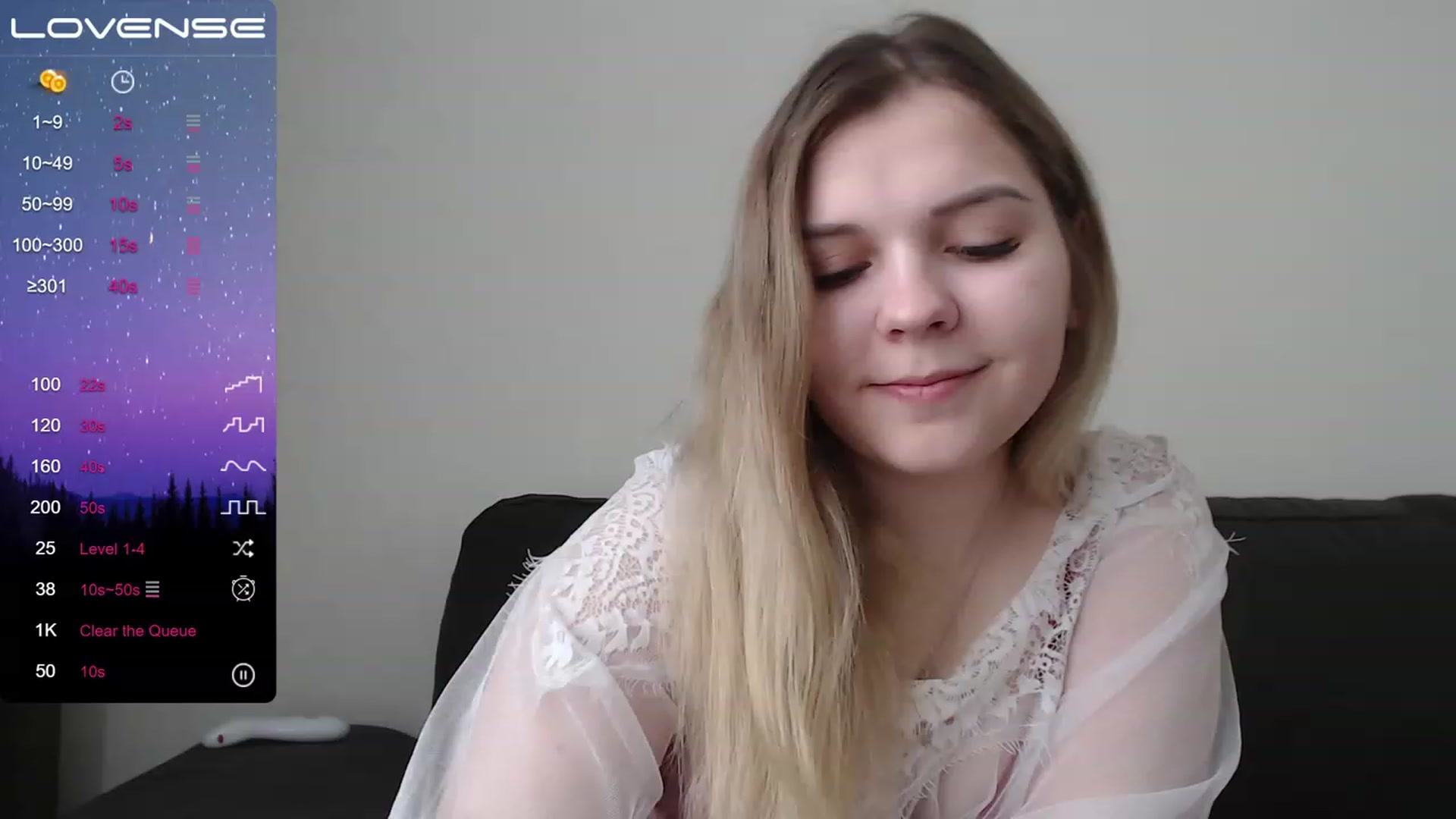 Gallery image thumbnail from PetiteAnny's myfreecams stream on, 05/05/2023, 03:48 image 1 of 20