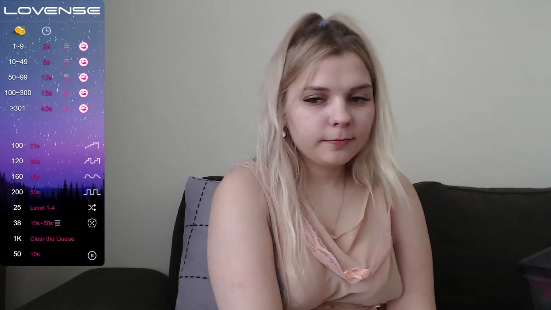 Gallery image thumbnail from PetiteAnny's myfreecams stream on, 06/02/2023, 07:45 image 15 of 20