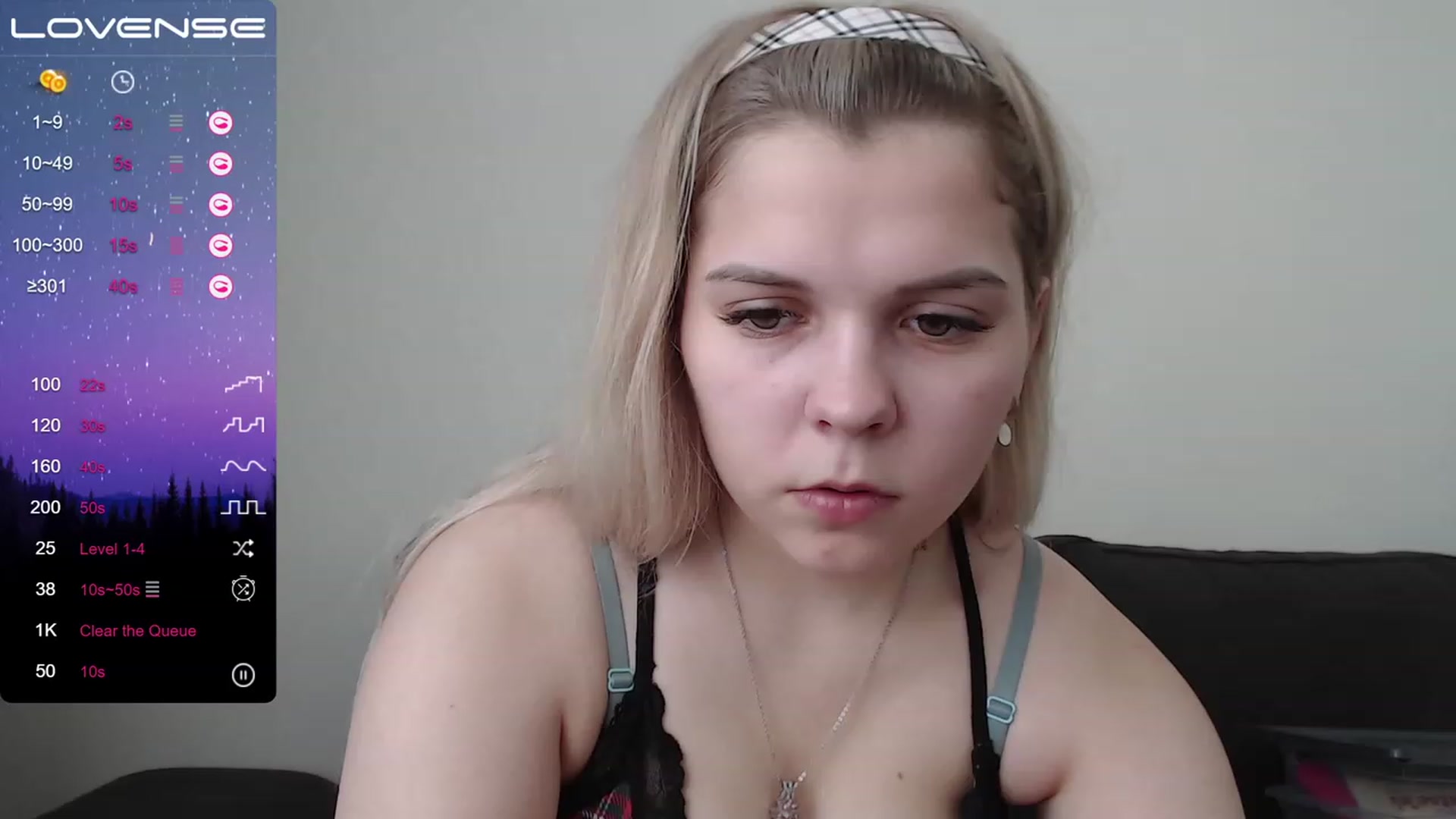 Gallery image thumbnail from PetiteAnny's myfreecams stream on, 06/05/2023, 03:17 image 18 of 20