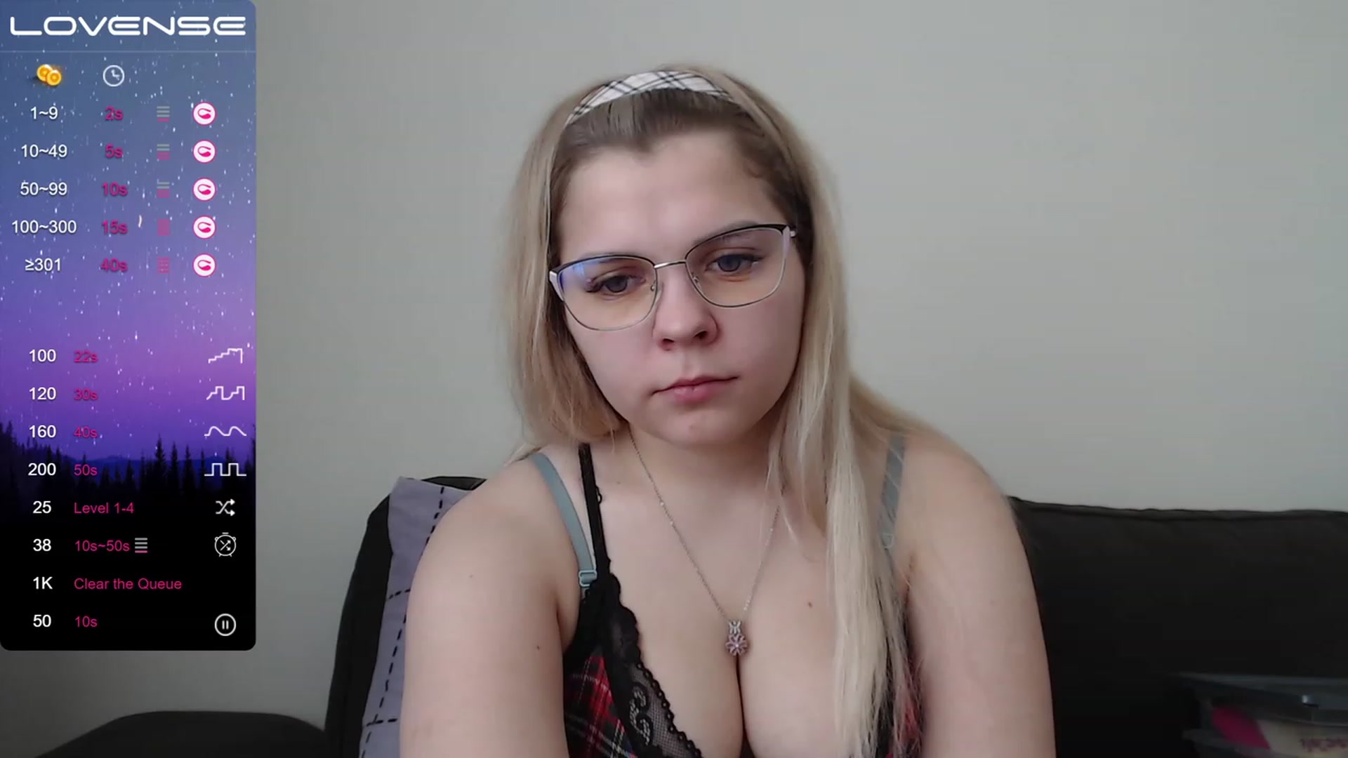 Gallery image thumbnail from PetiteAnny's myfreecams stream on, 06/05/2023, 03:17 image 3 of 20