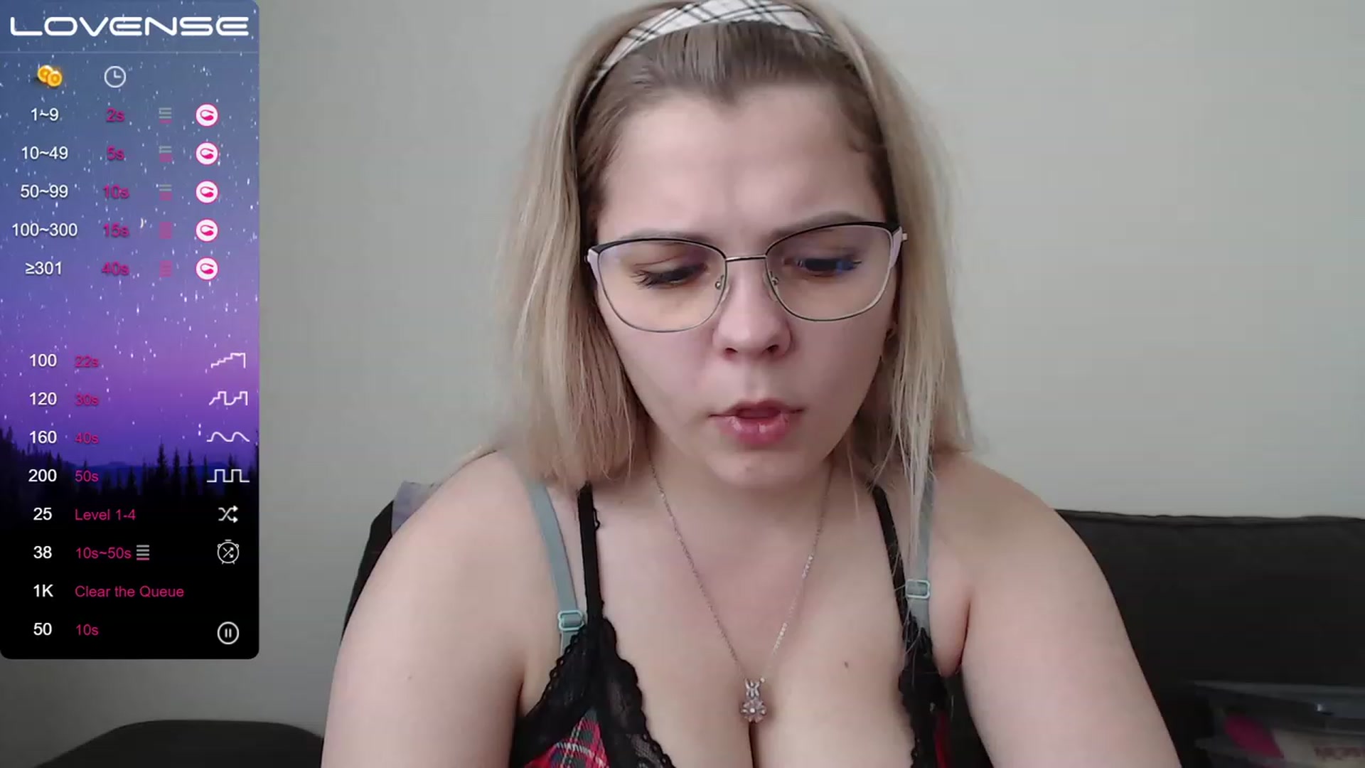 Gallery image thumbnail from PetiteAnny's myfreecams stream on, 06/05/2023, 03:17 image 9 of 20
