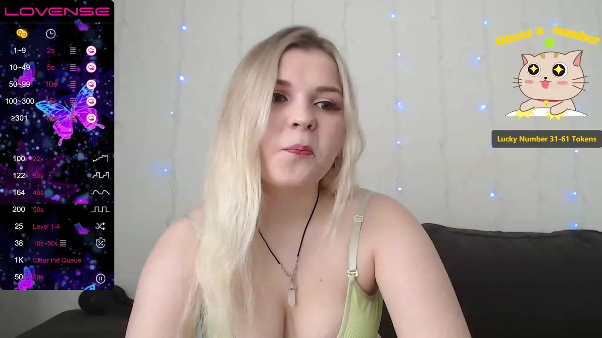 Gallery image thumbnail from PetiteAnny's myfreecams stream on, 07/06/2023, 03:43 image 1 of 20